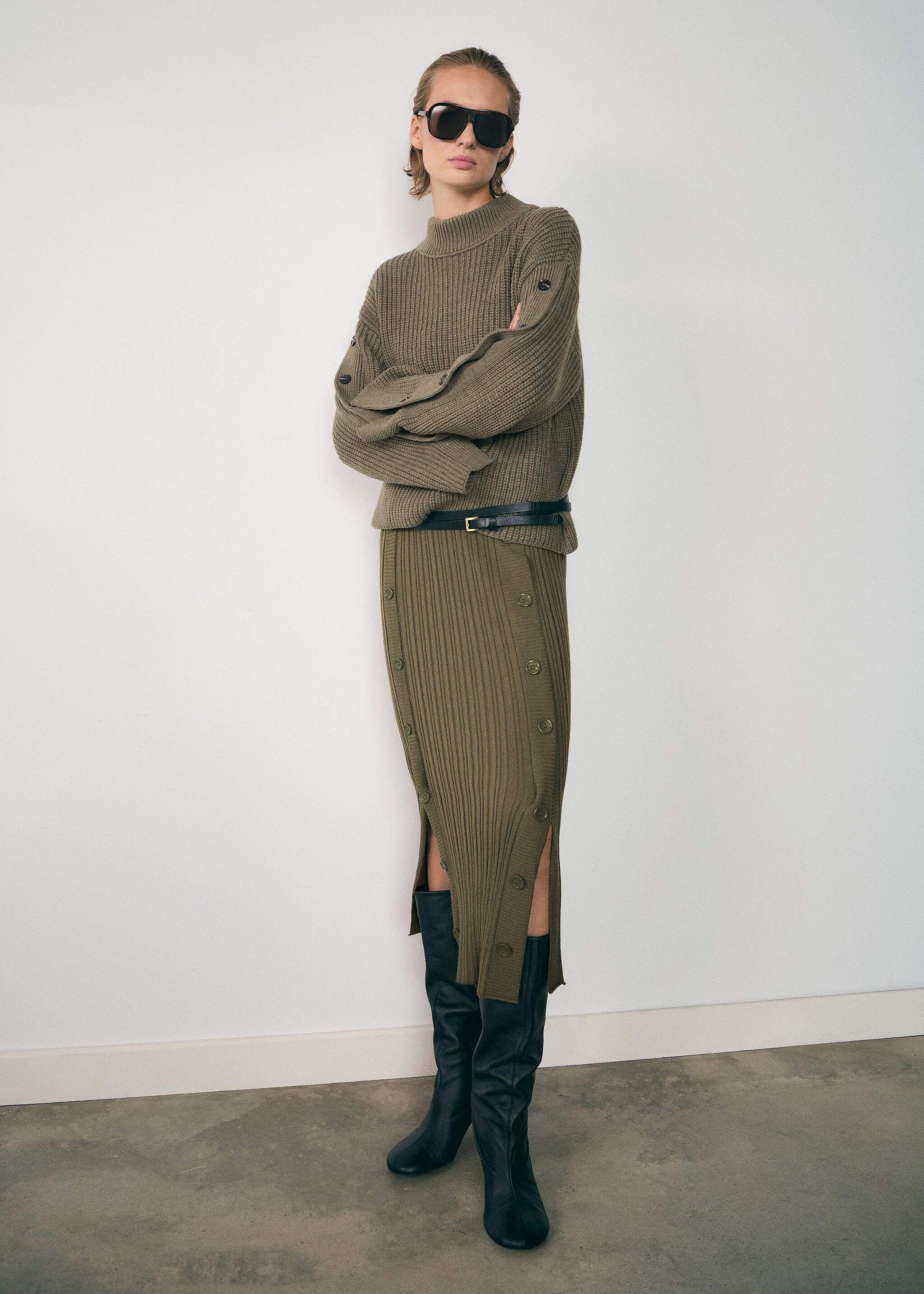 Buttons detail knit sweater - General plane, Khaki. Ref: 77017675-00.