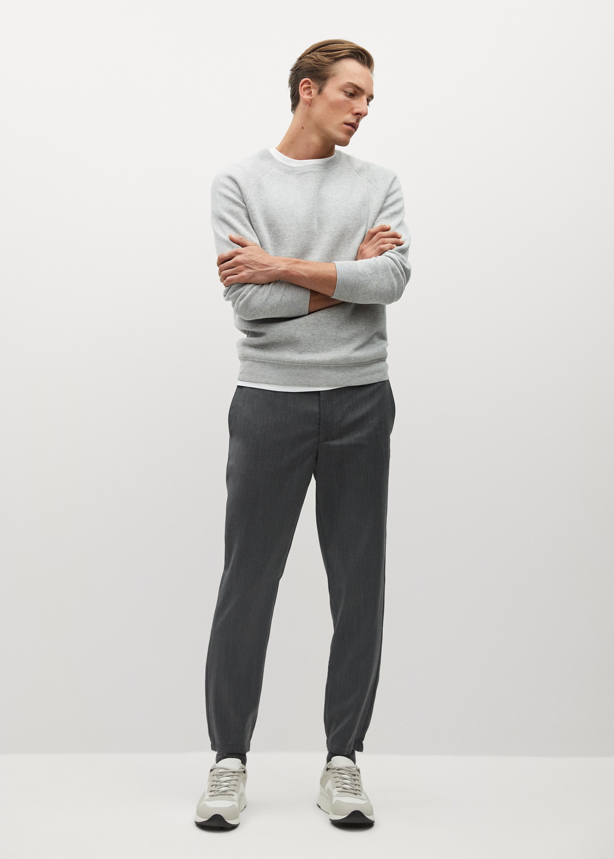 Pantalón slim fit lana virgen - Plano general