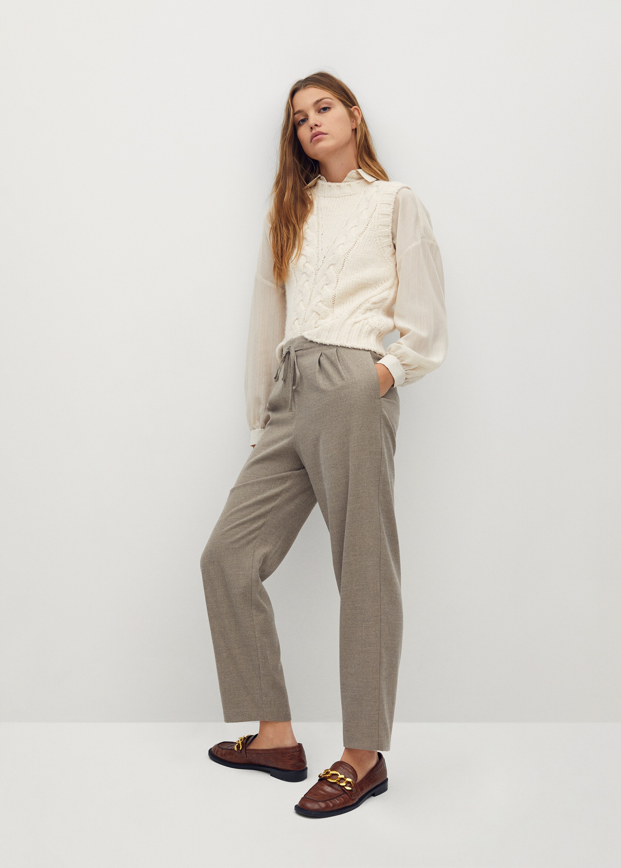 Elastic waist trousers - General plane