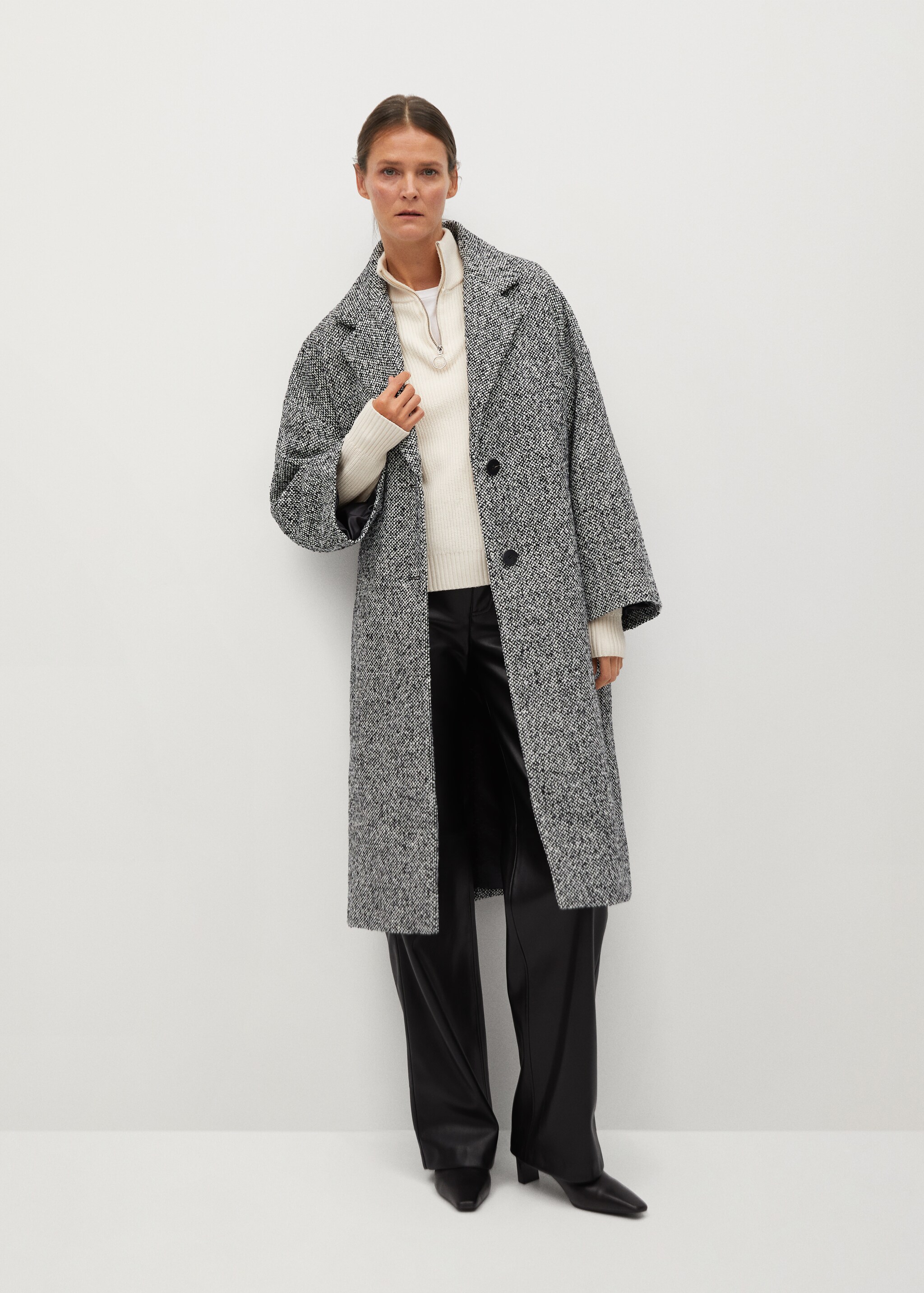 Abrigo lana oversize - Plano general
