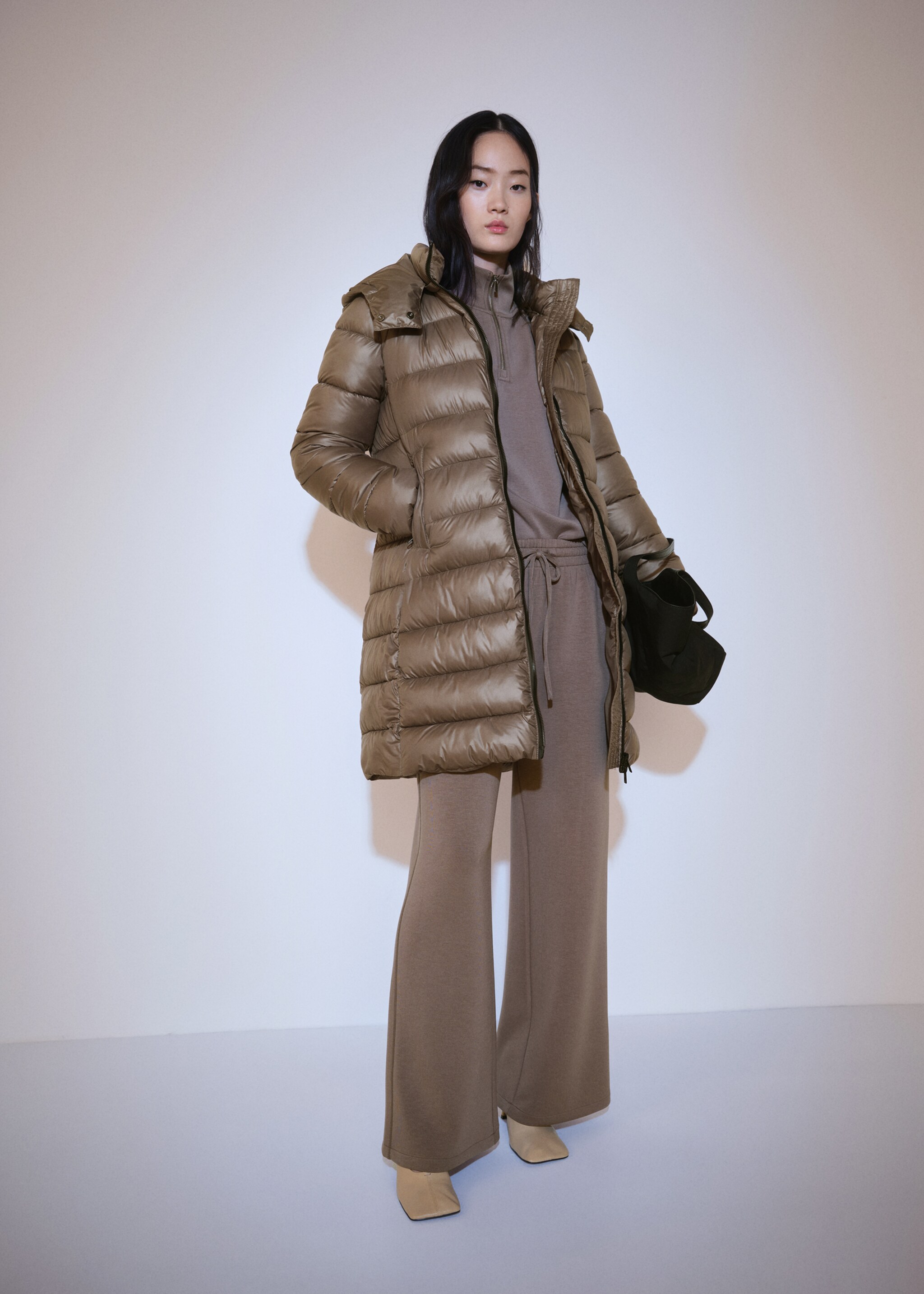 Water-repellent puffer coat - General plane, Medium Brown. Ref: 77018265-00.