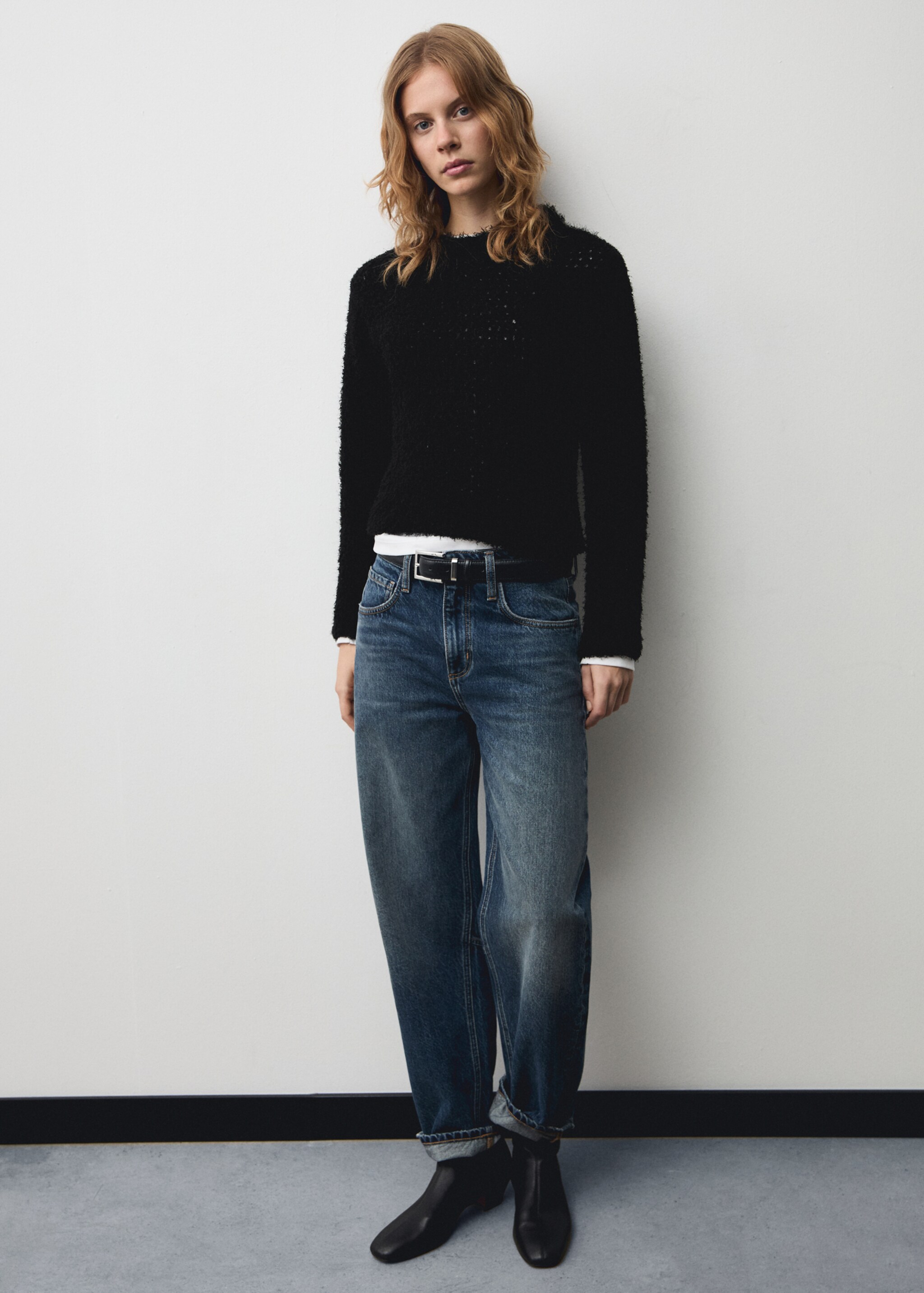 Faux-fur knitted sweater - General plane, Black. Ref: 77019080-00.