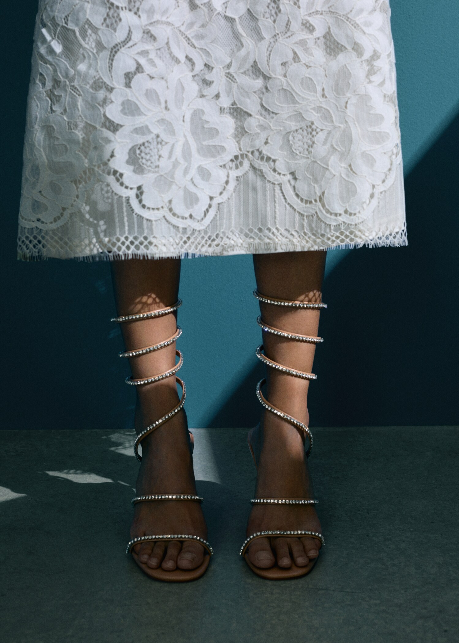 Sandals with glitter straps - General plane