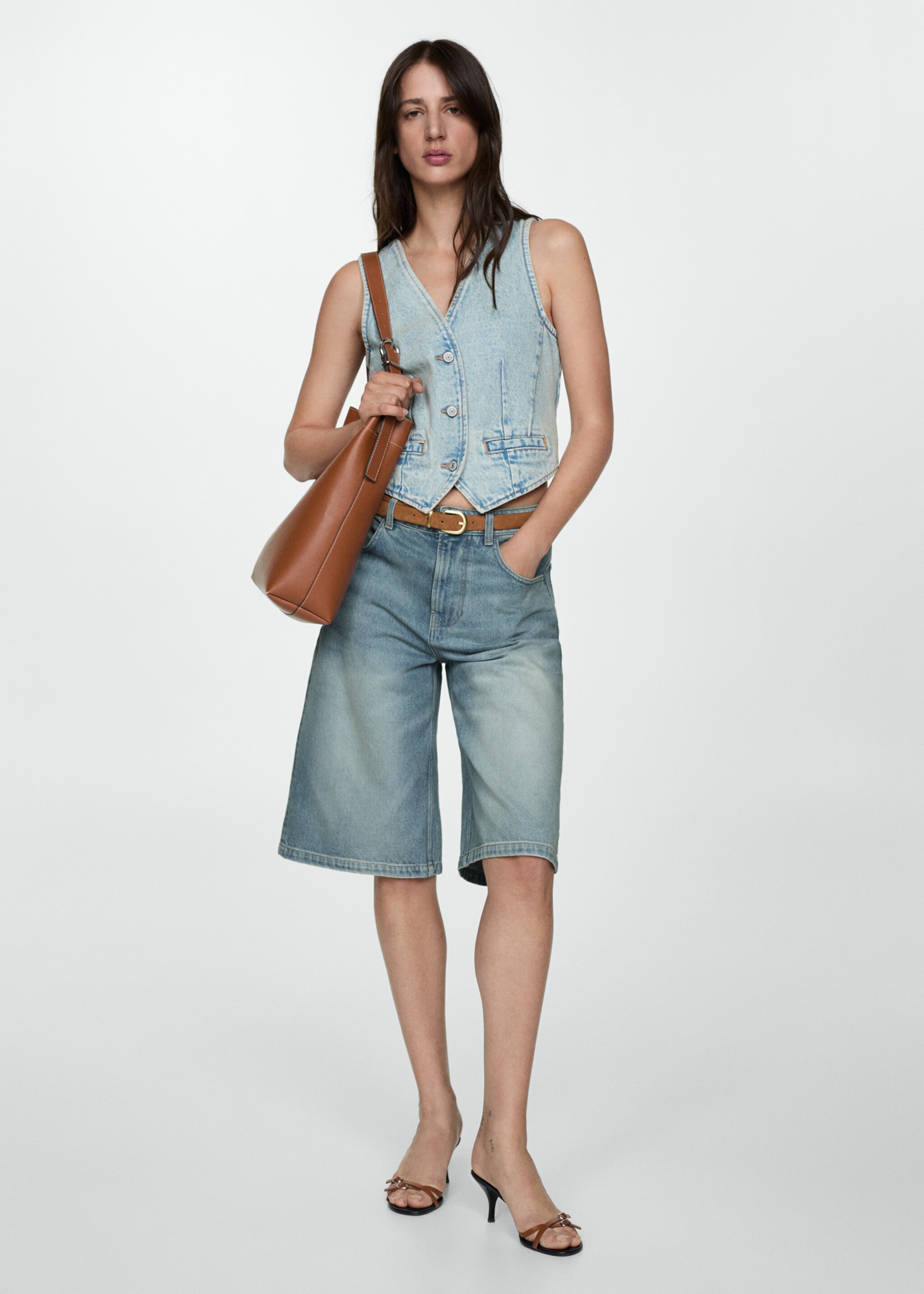 Bermuda en jean loose - Plan général, Bleu moyen. Ref: 77020386-00.