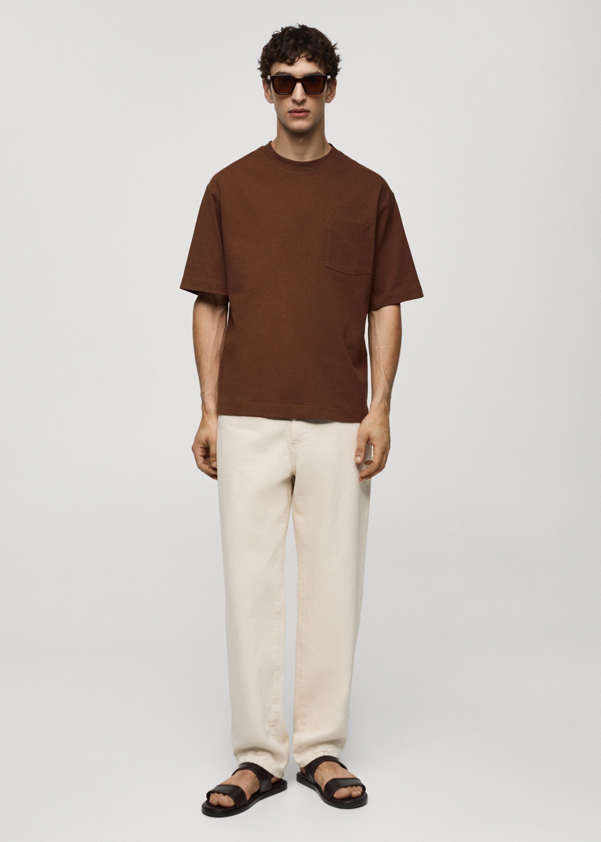 T-shirt de 100% algodão com bolso - Plano geral