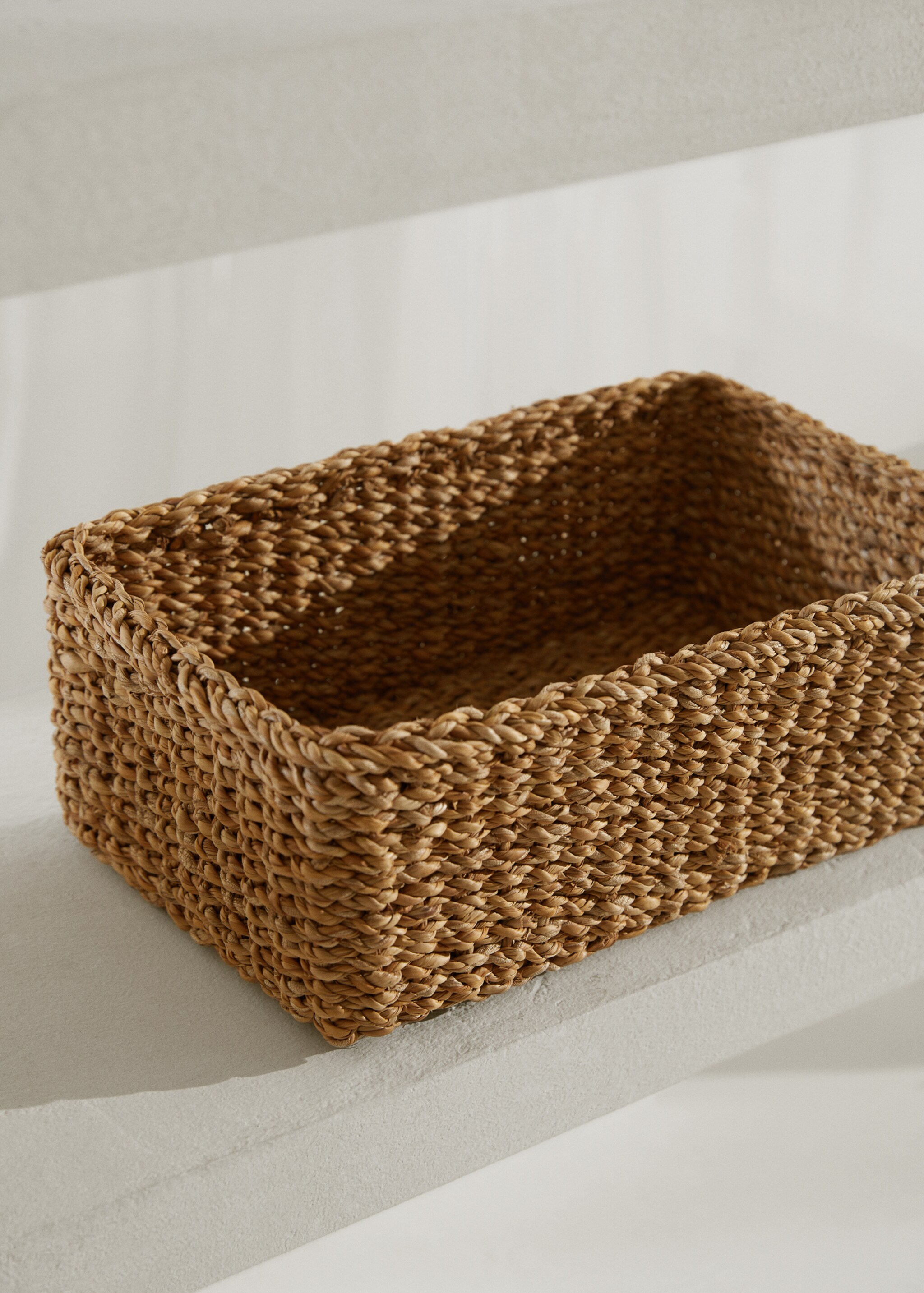 Large natural fibre braided basket - General plane, Brown. Ref: 77021011-00.