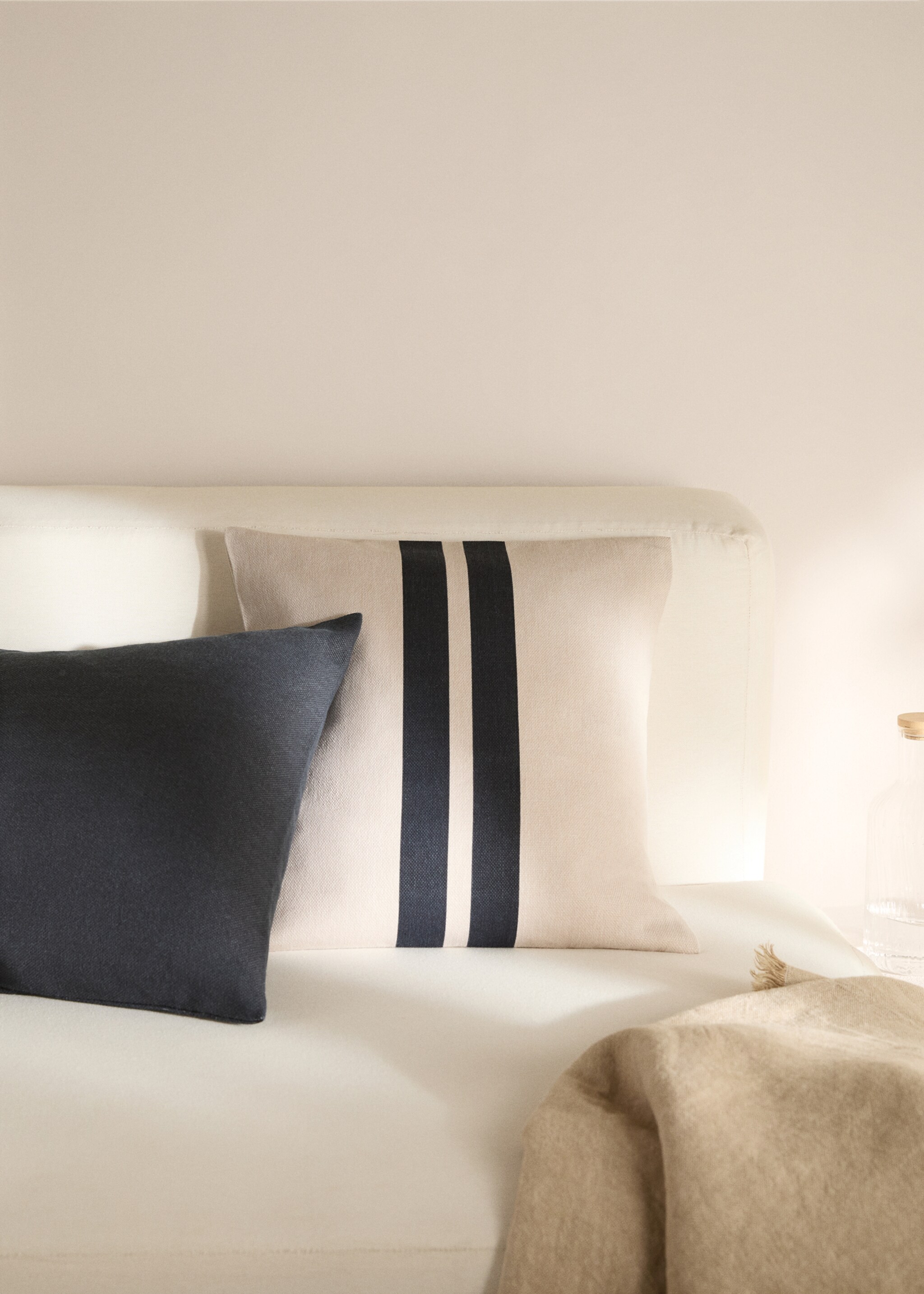 Double-stripe cotton cushion cover 45x45cm - General plane, Night Blue. Ref: 77022547-00.