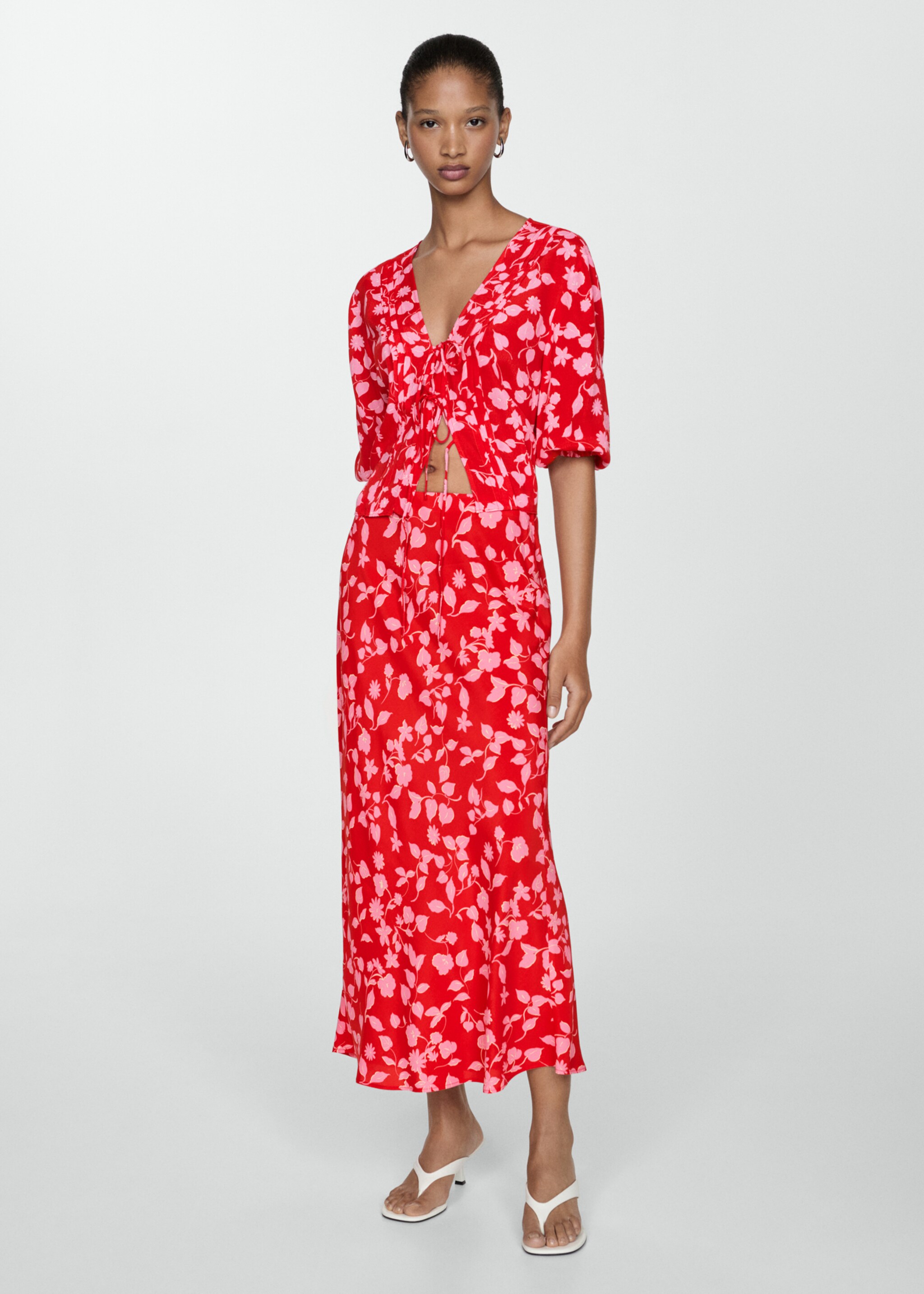 Falda larga estampada - Plano general