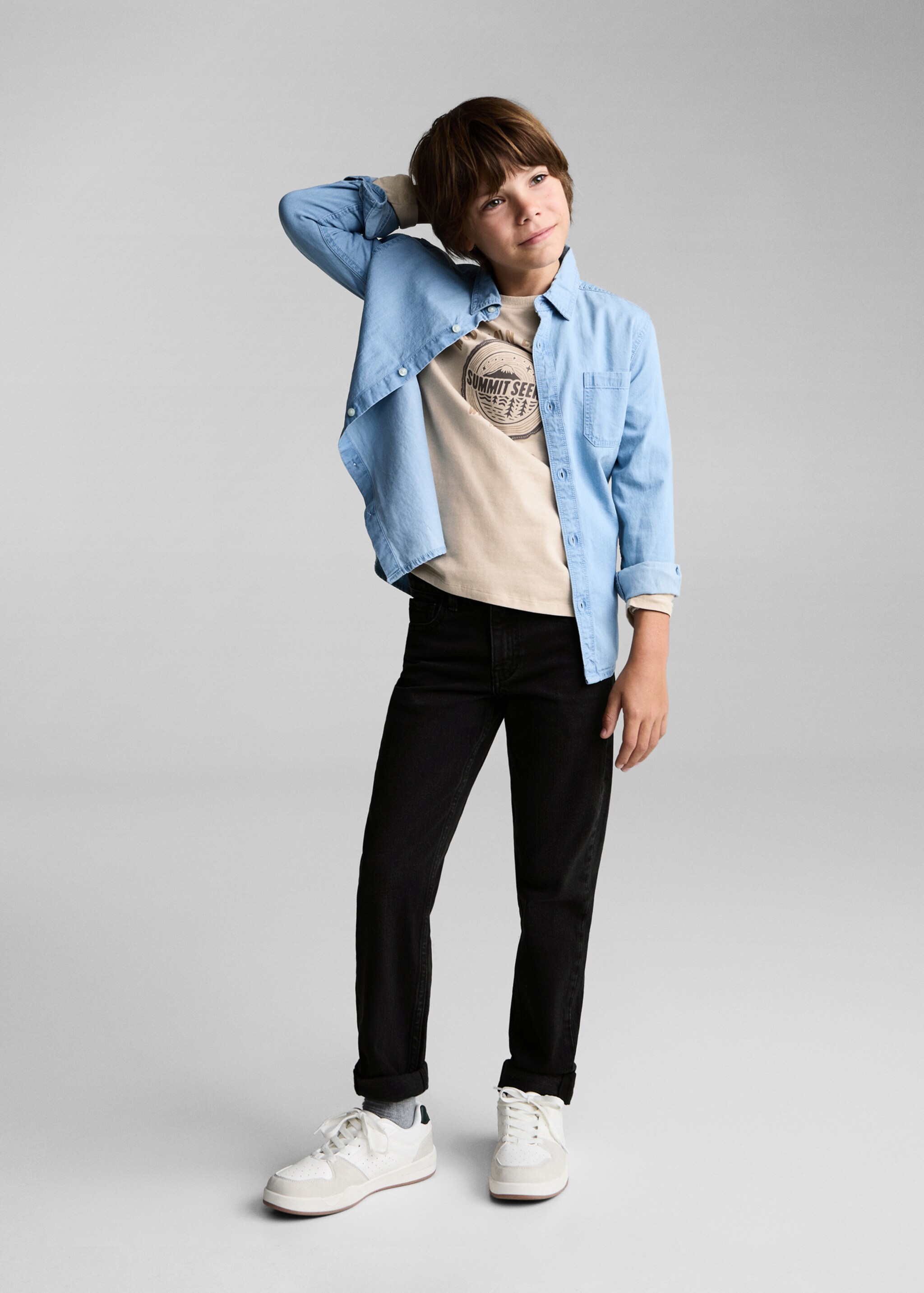 Gerade Jeans mit Umschlag - Allgemeine Ansicht, Black denim. Ref: 77023260-00.