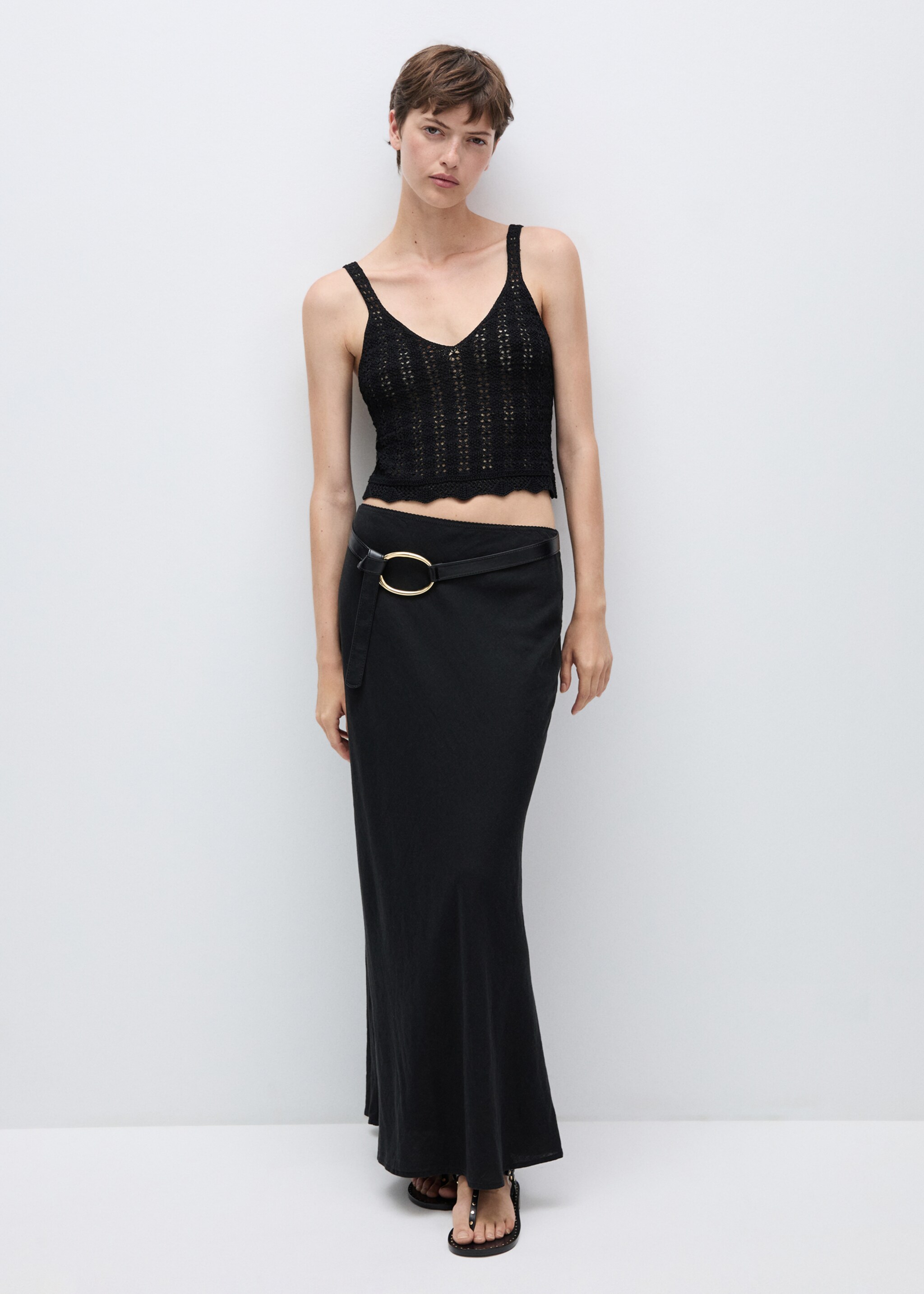 Knitted cropped top - General plane, Black. Ref: 77024016-00.