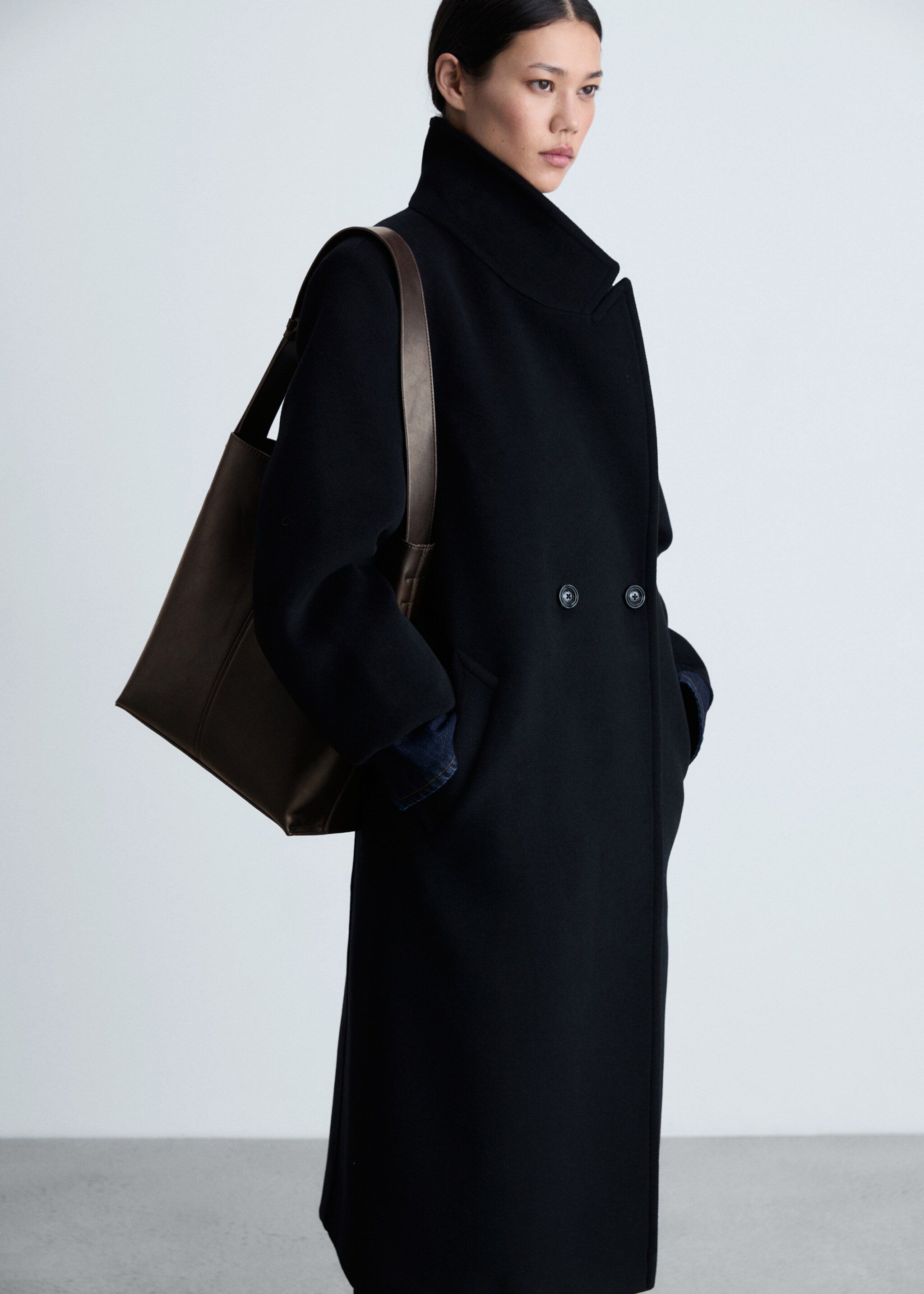 Short handle shopper bag - General plane, Chocolate. Ref: 77024020-00.