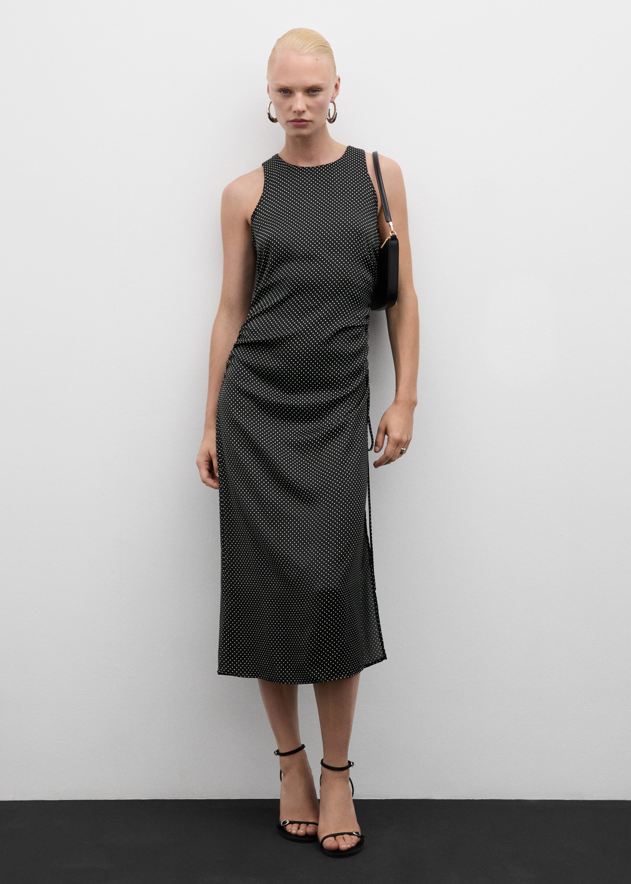 Vestito pois increspatura laterale - Piano generale