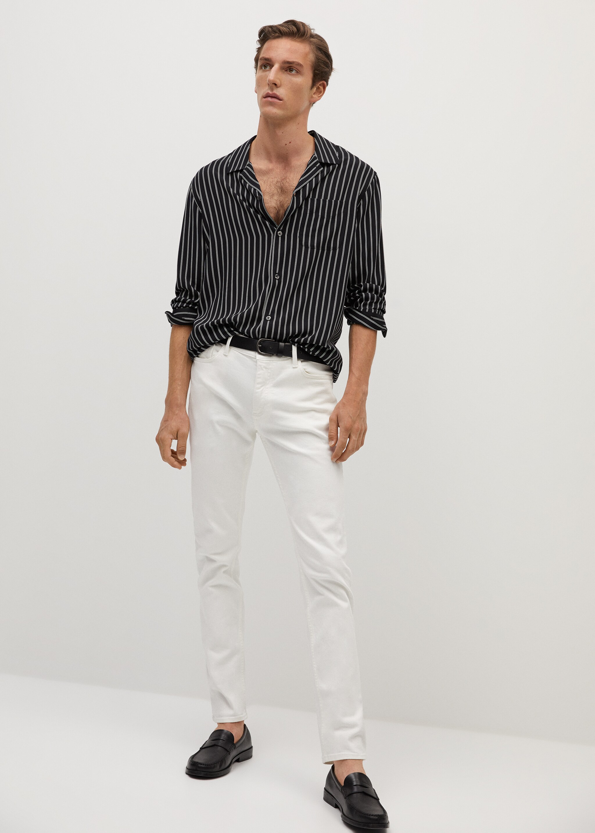 Camisa regular fit fluida - Plano general
