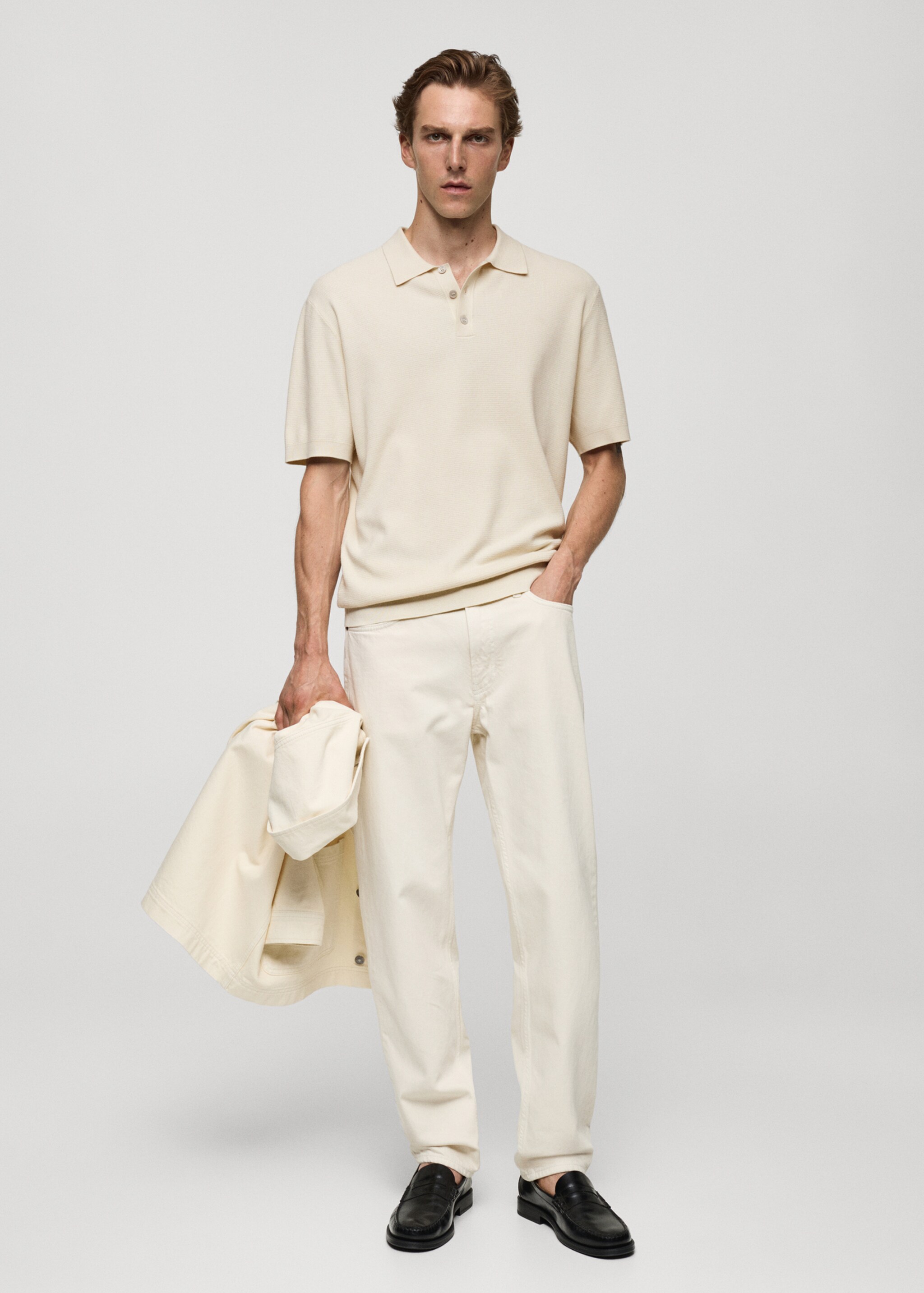 Strukturiertes Feinstrick-Poloshirt - Allgemeine Ansicht, Cremeweiß. Ref: 77024447-00.