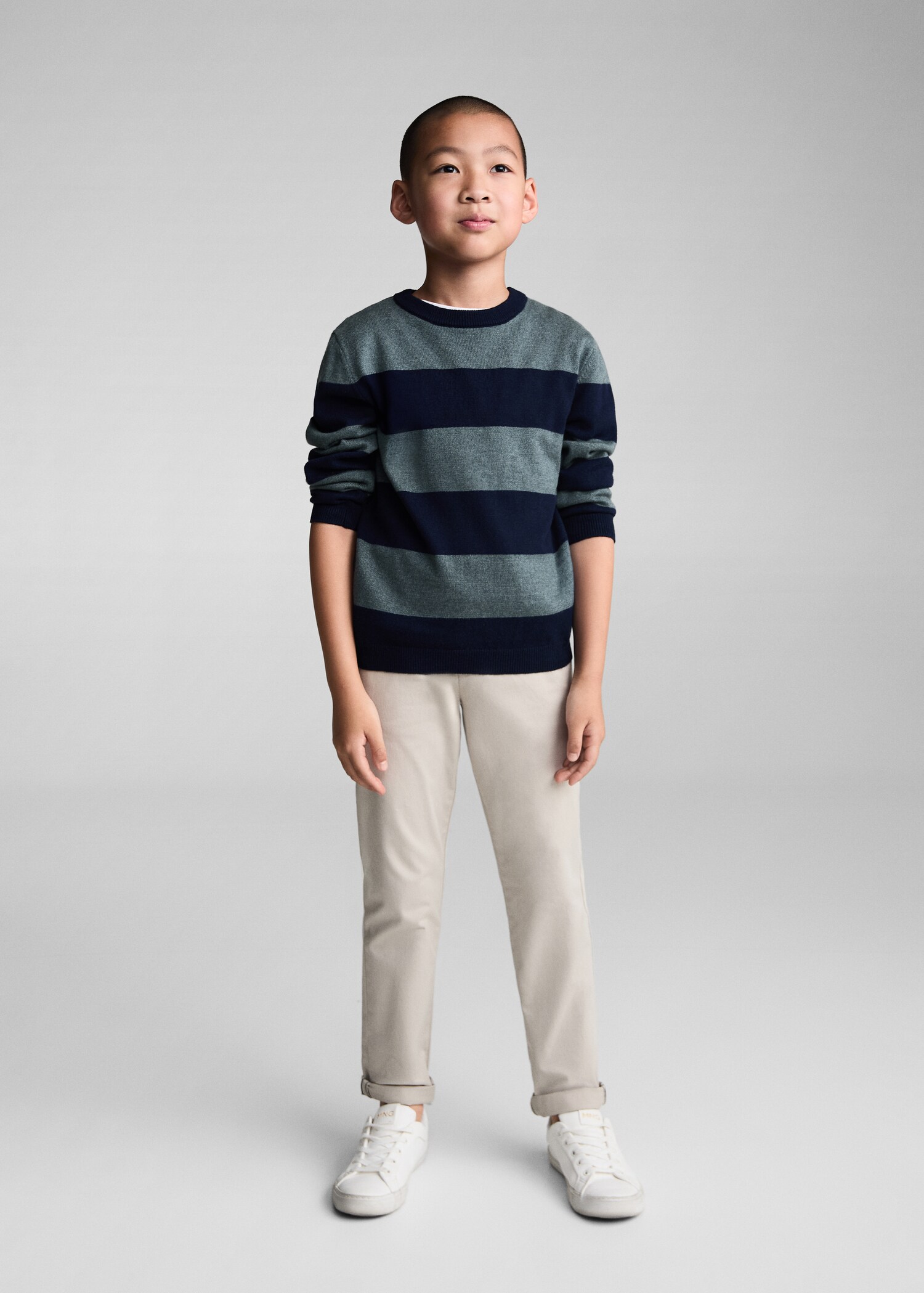 Knit striped sweater - General plane