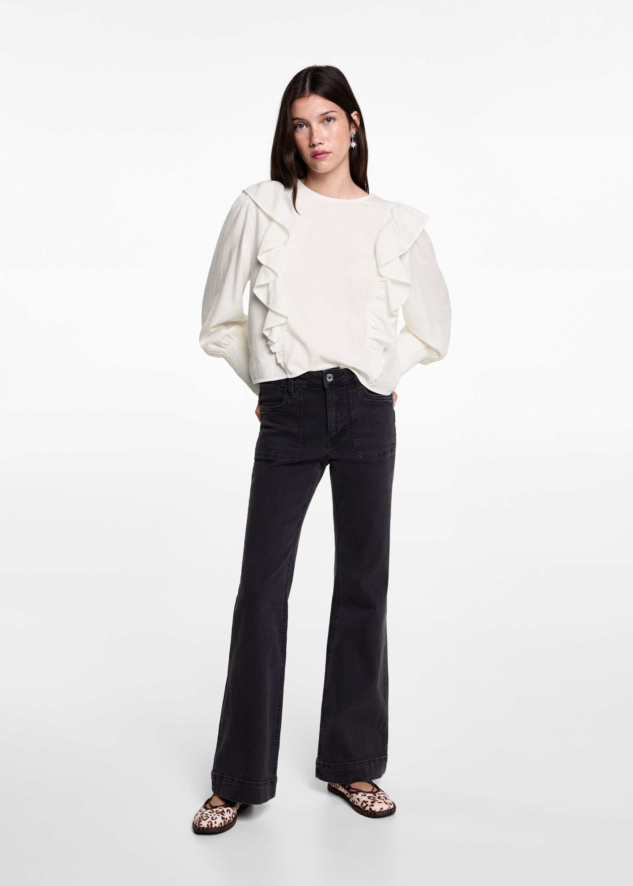 Blusa fruncida volantes - Plano general