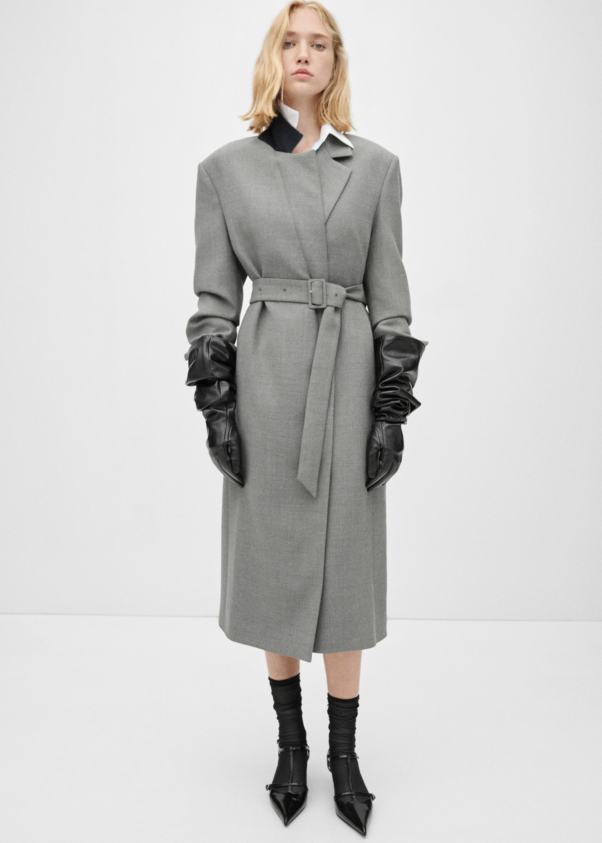 Double-breasted coat with belt - General plane, Grey. Ref: 77026765-00.