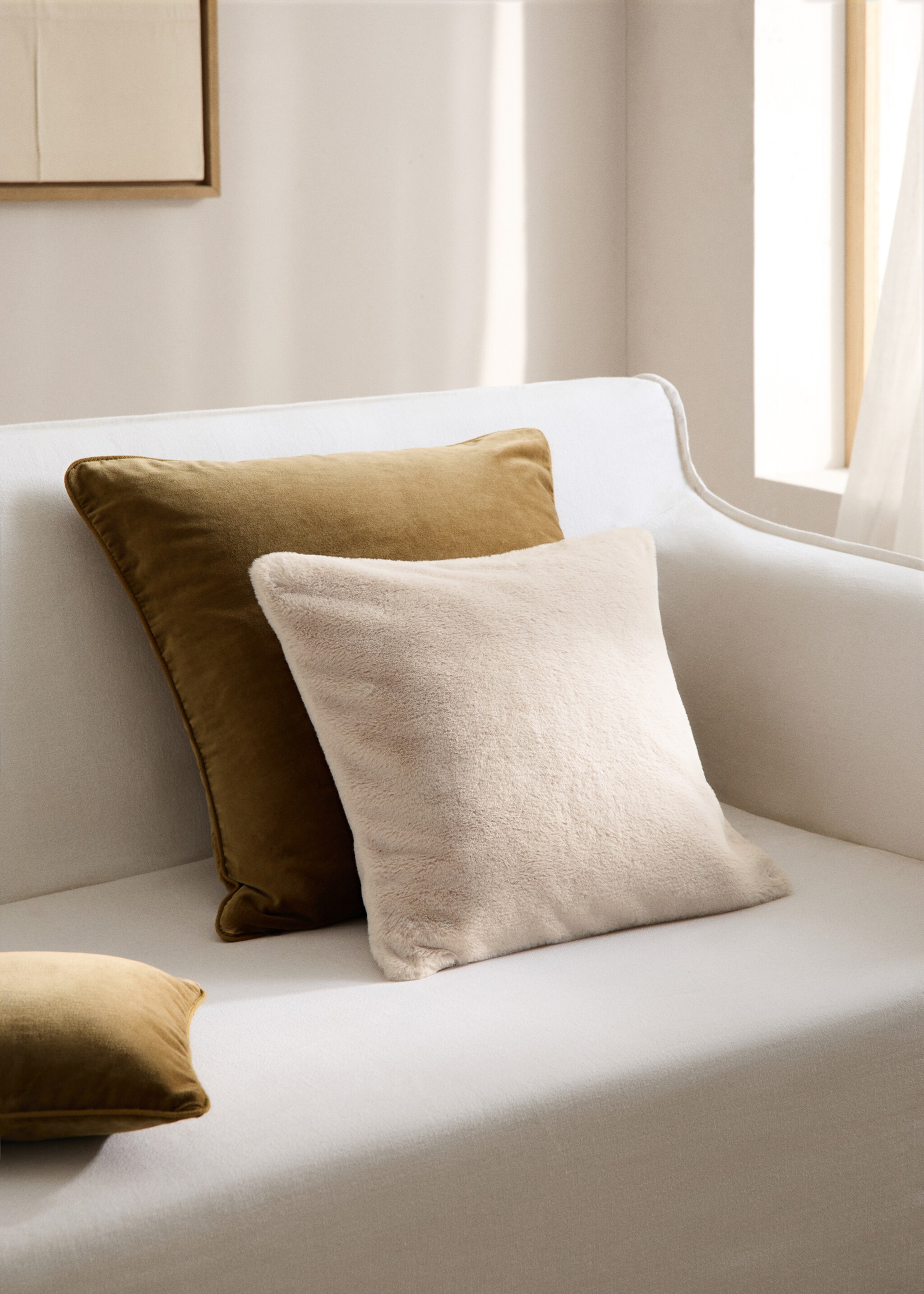 Faux-fur cushion cover 45x45cm - General plane, Sand. Ref: 77027647-00.