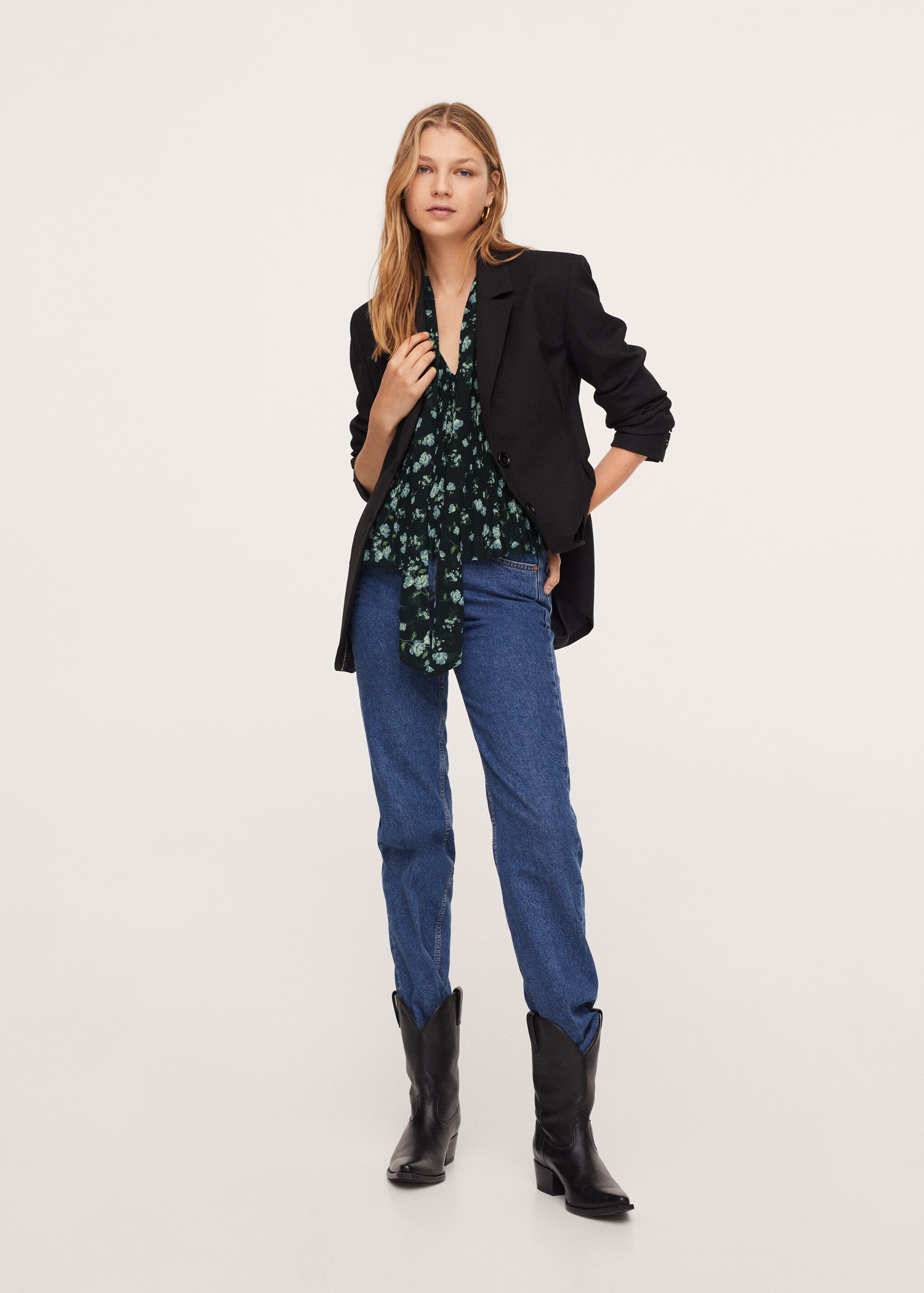 Blusa plisada - Plano general