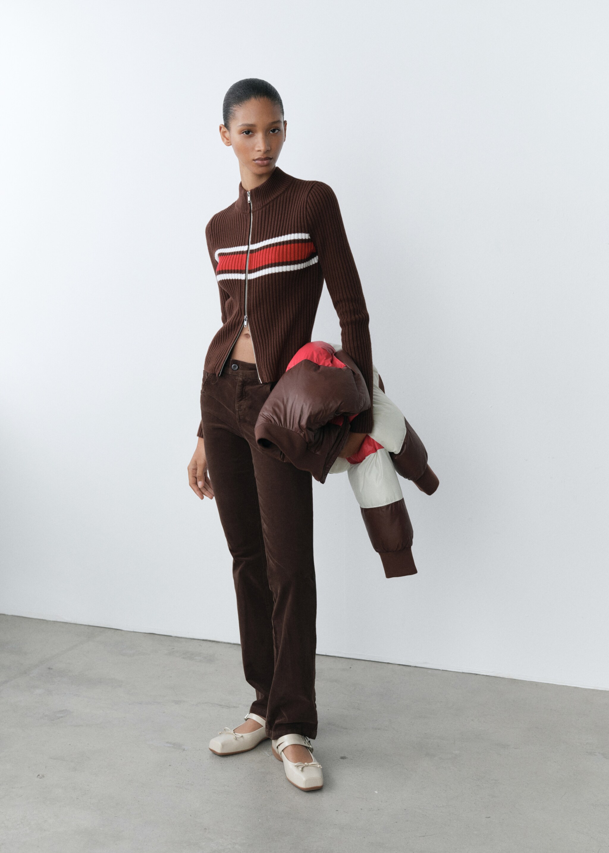 Ribbed cardigan with contrasting panel - General plane, Brown. Ref: 77028634-00.