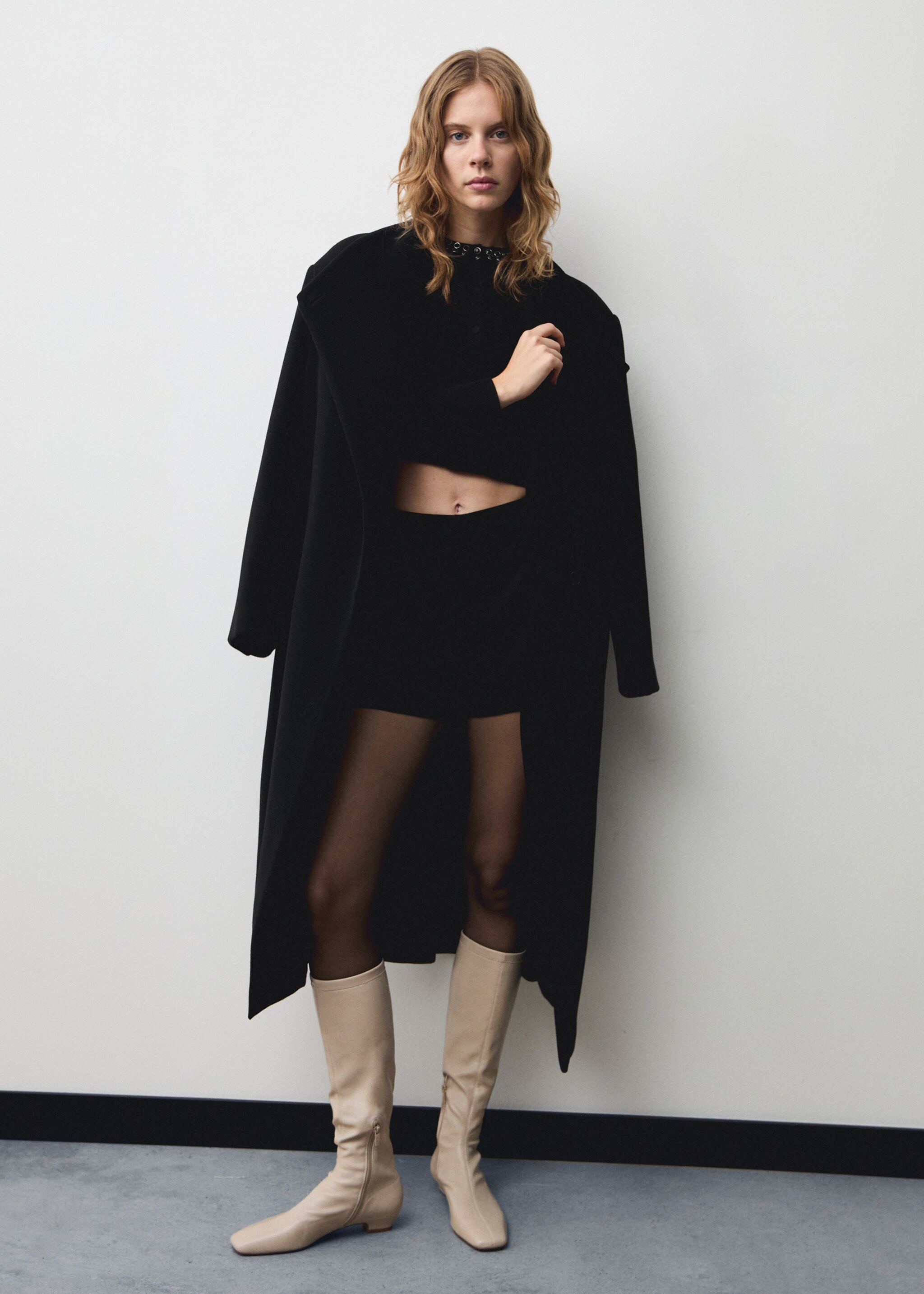 Cardigan with rhinestone collar - General plane, Black. Ref: 77029073-00.