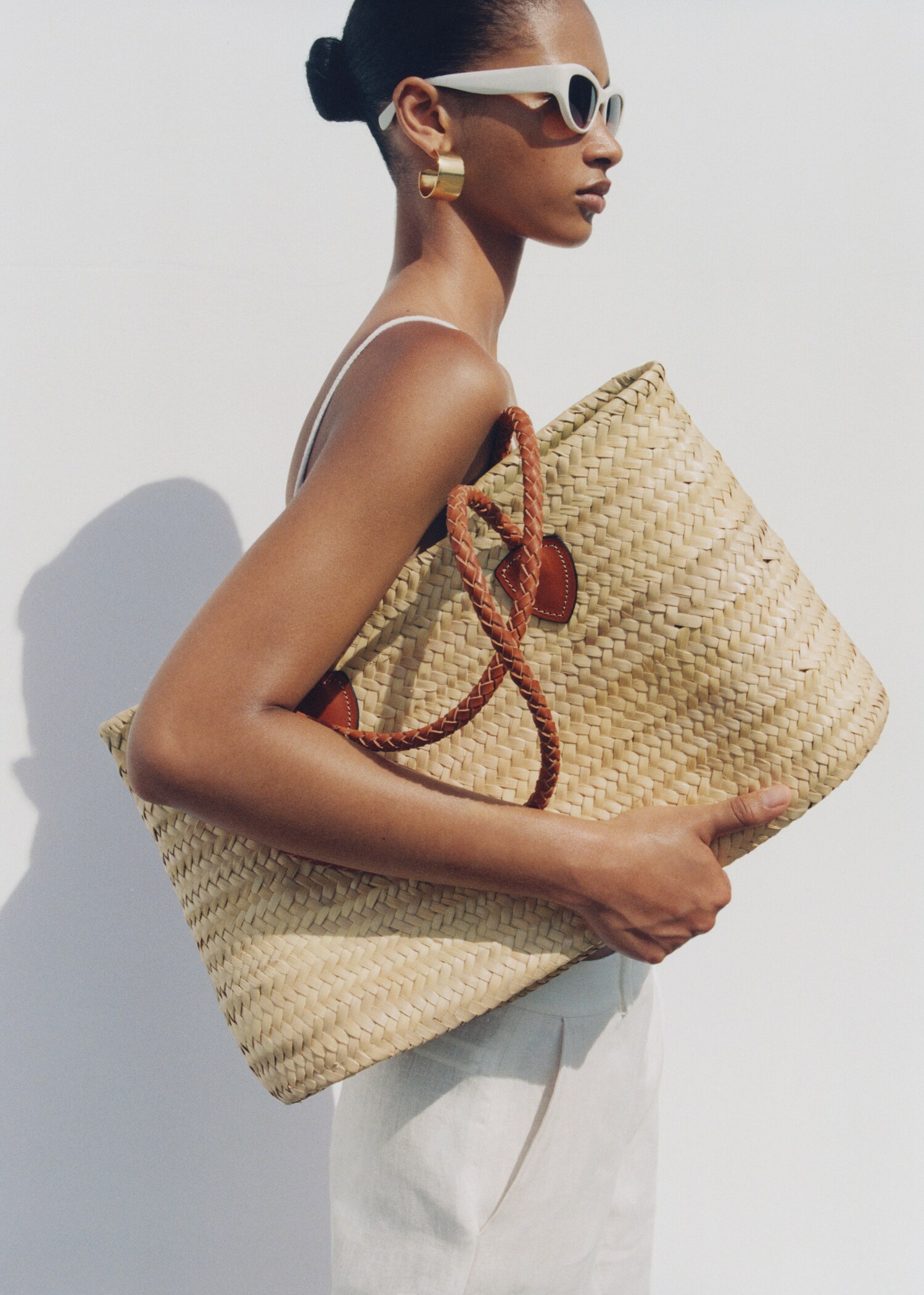 Natural fibre bag with leather handles - General plane