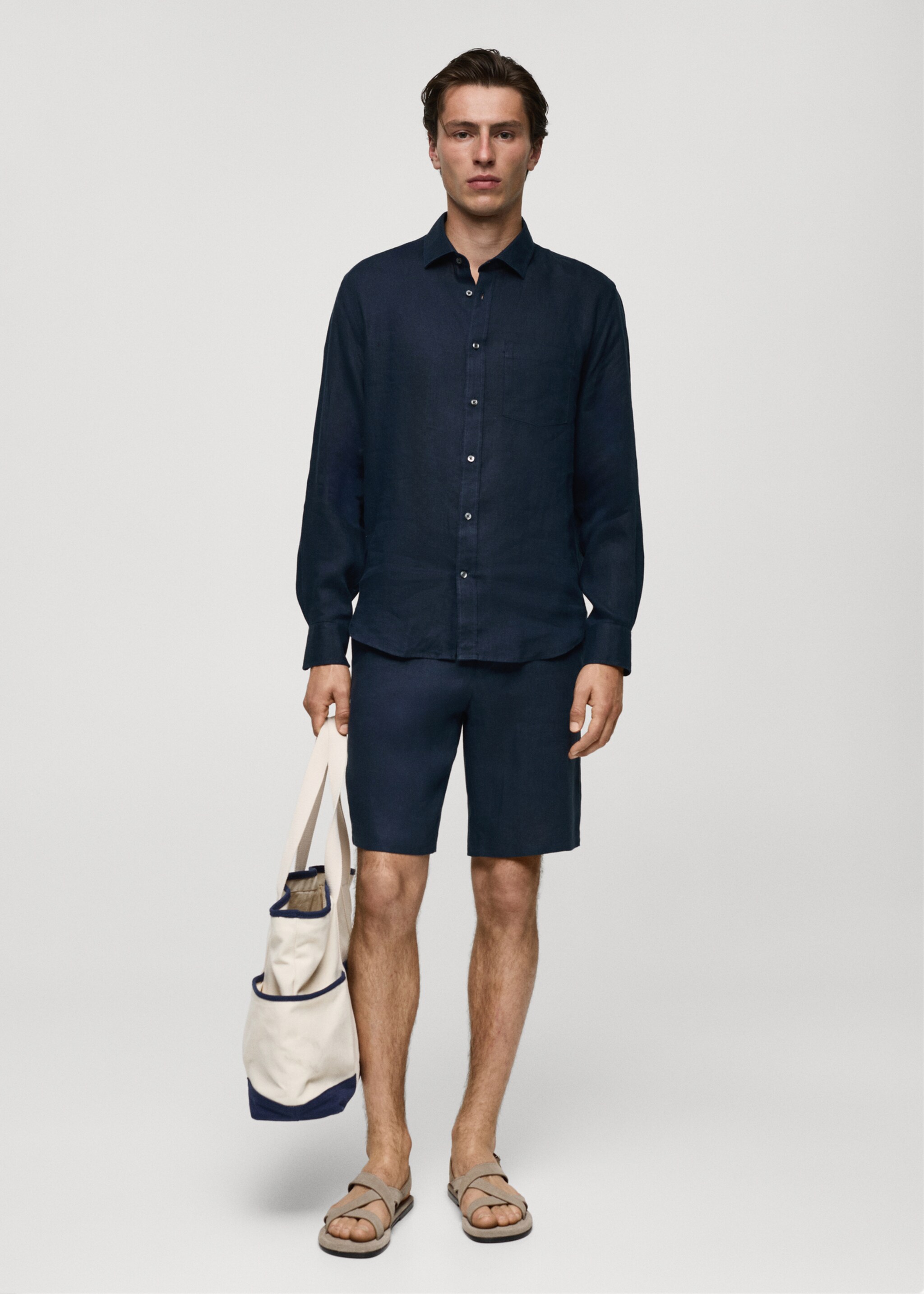 Πουκάμισο classic fit 100% λινό - Γενικό πλάνο