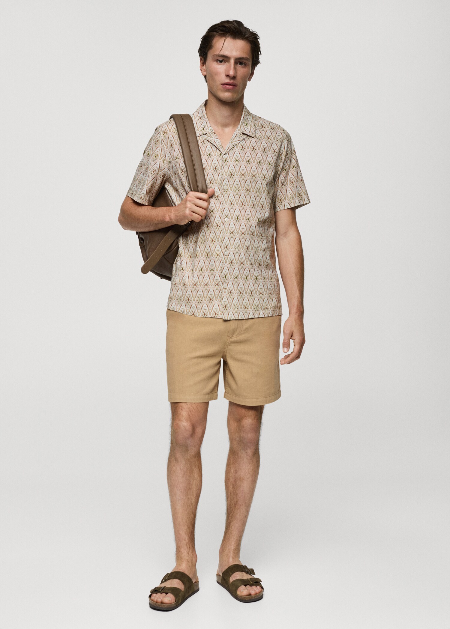 Pockets cotton Bermuda shorts - General plane