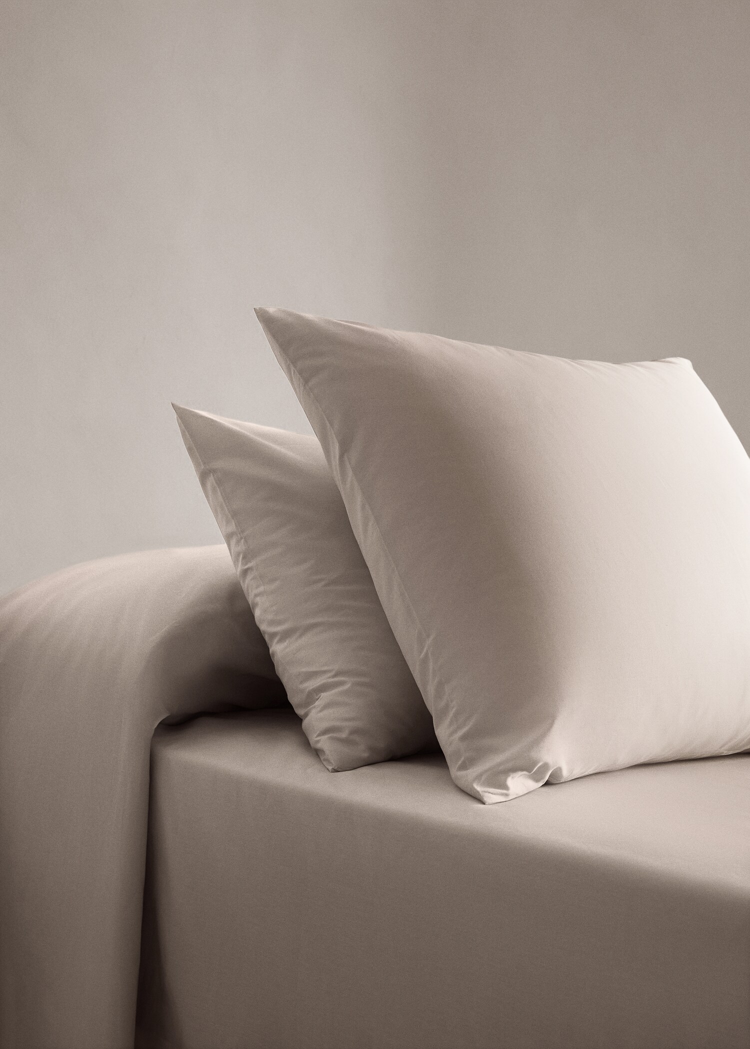 180 thread count cotton pillowcase 60x60cm - General plane