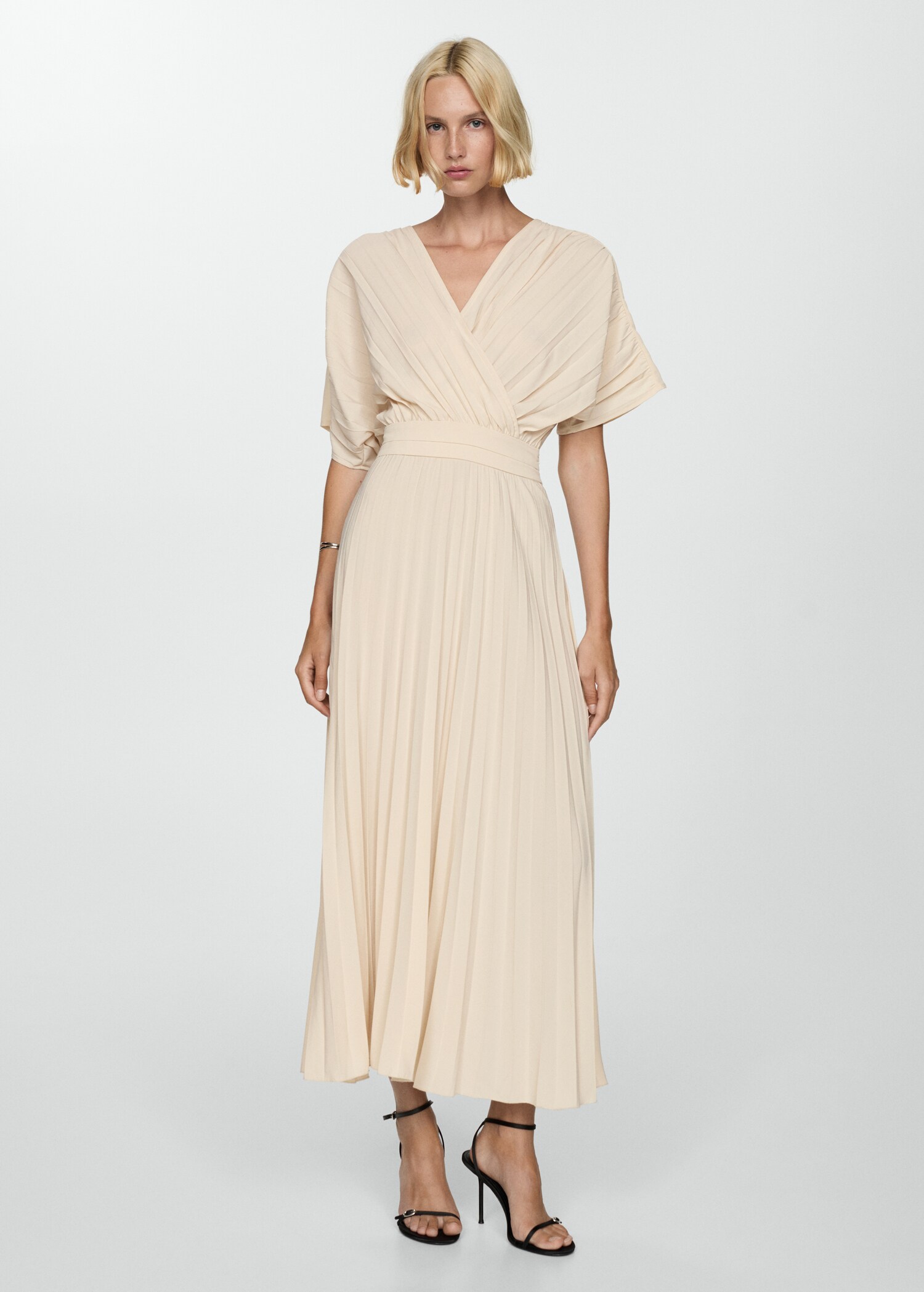Ausgestelltes Plissée-Kleid - Allgemeine Ansicht