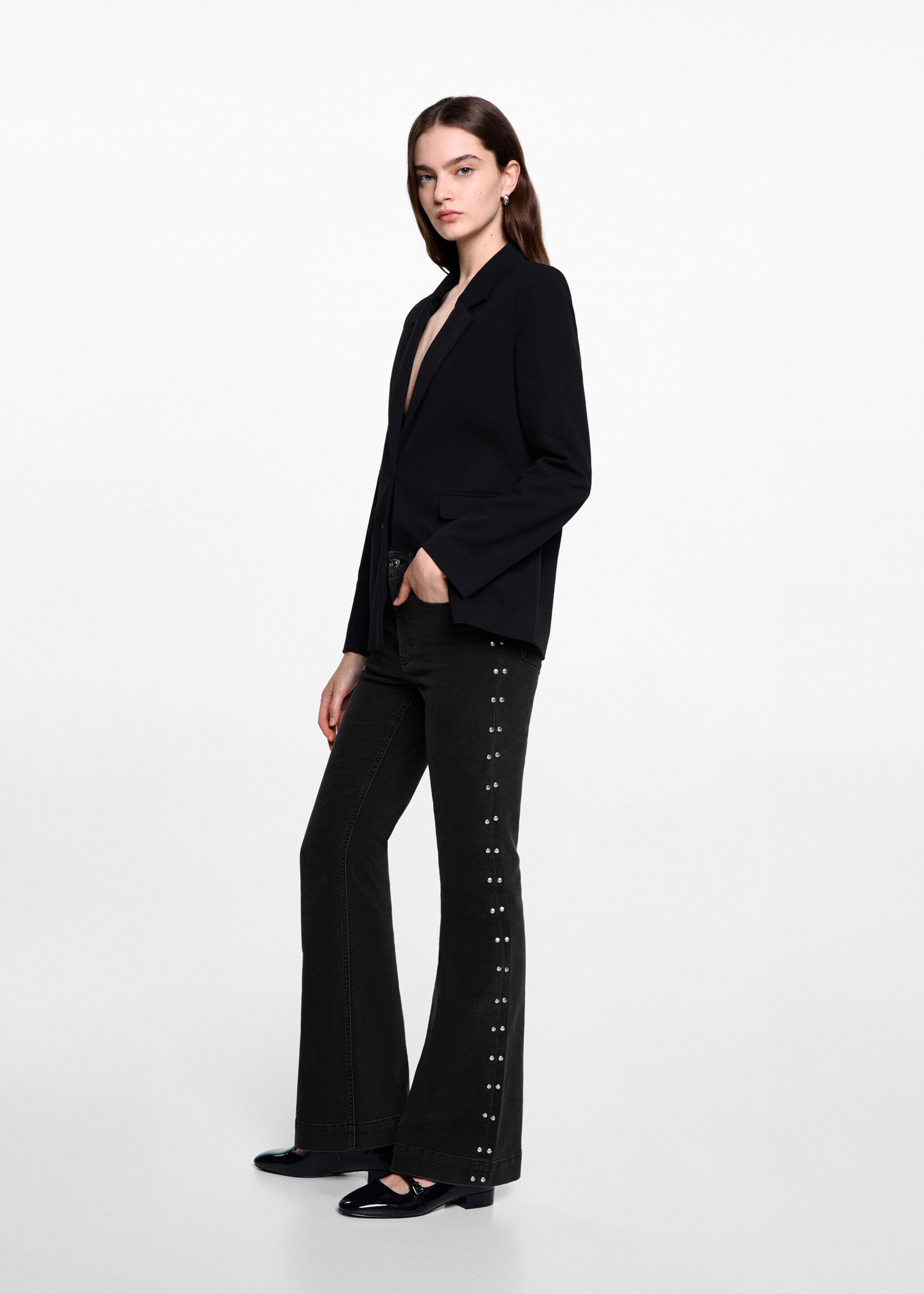 Jeans flare tachuelas - Plano general, Denim negro. Ref: 77034066-00.