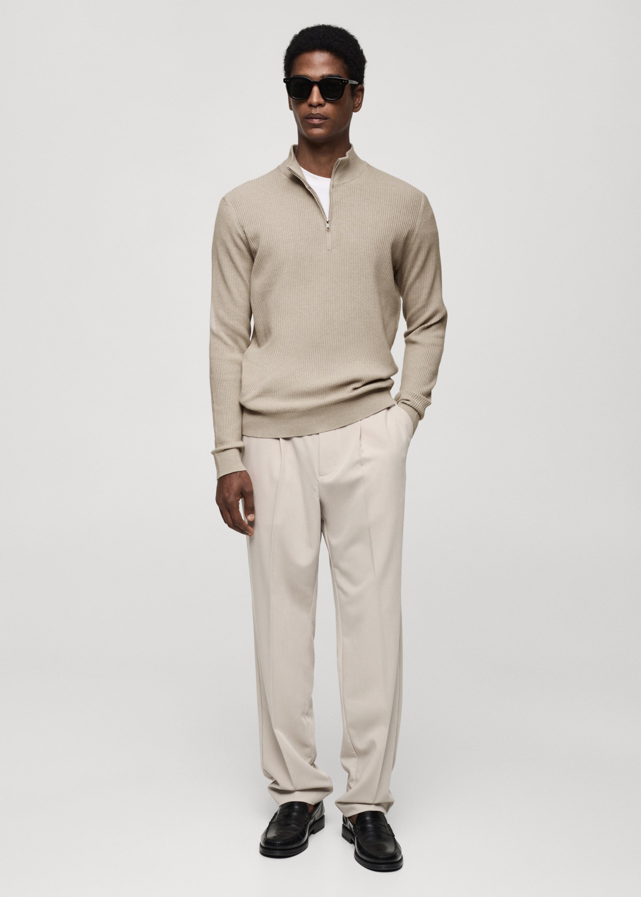 Gerippter Pullover mit Zip-Kragen - Allgemeine Ansicht, Beige. Ref: 77034444-00.