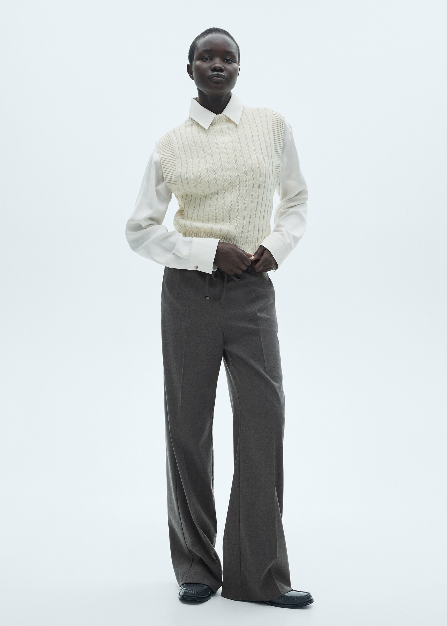 Straight-fit trousers with elastic waist - General plane