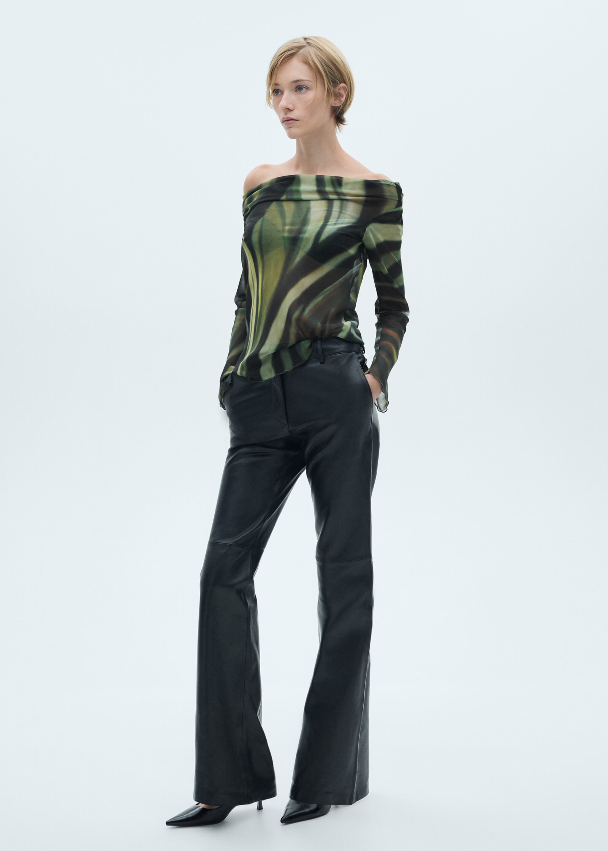 Semi-transparent printed blouse - General plane, Black. Ref: 77035667-00.