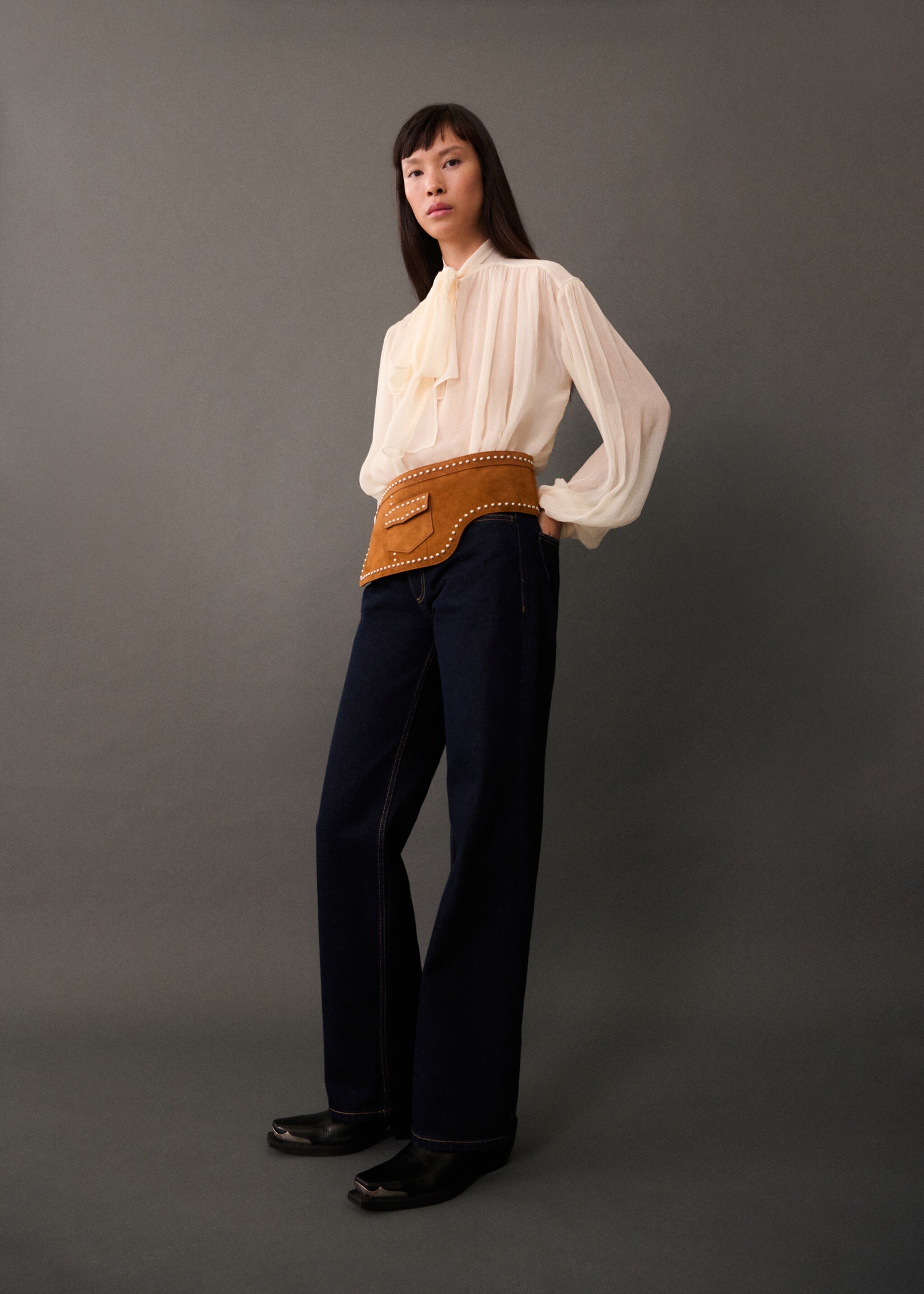 Blouse with puffed sleeves and bow - General plane, Off White. Ref: 77035672-00.