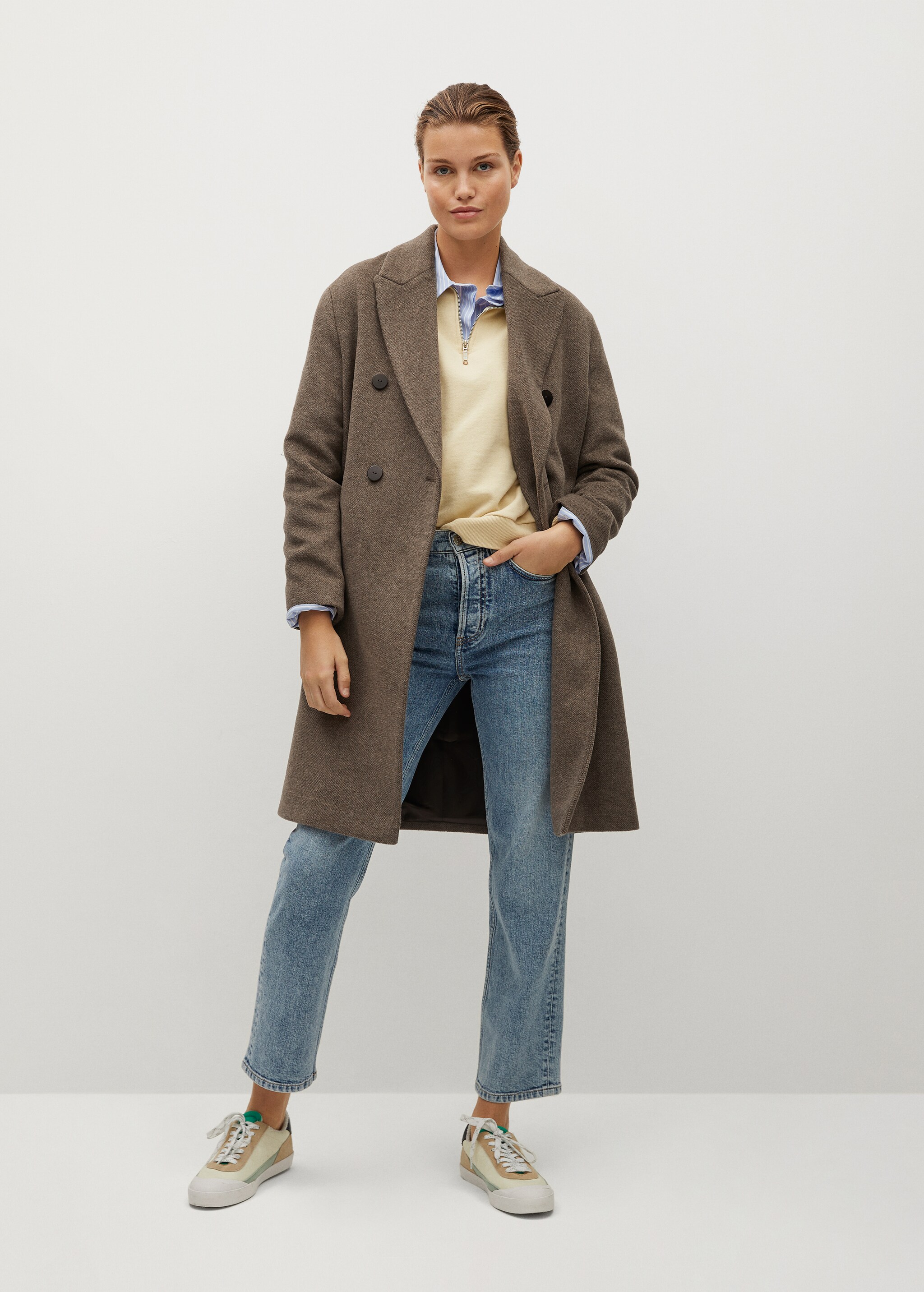 Buttoned wool coat - General plane