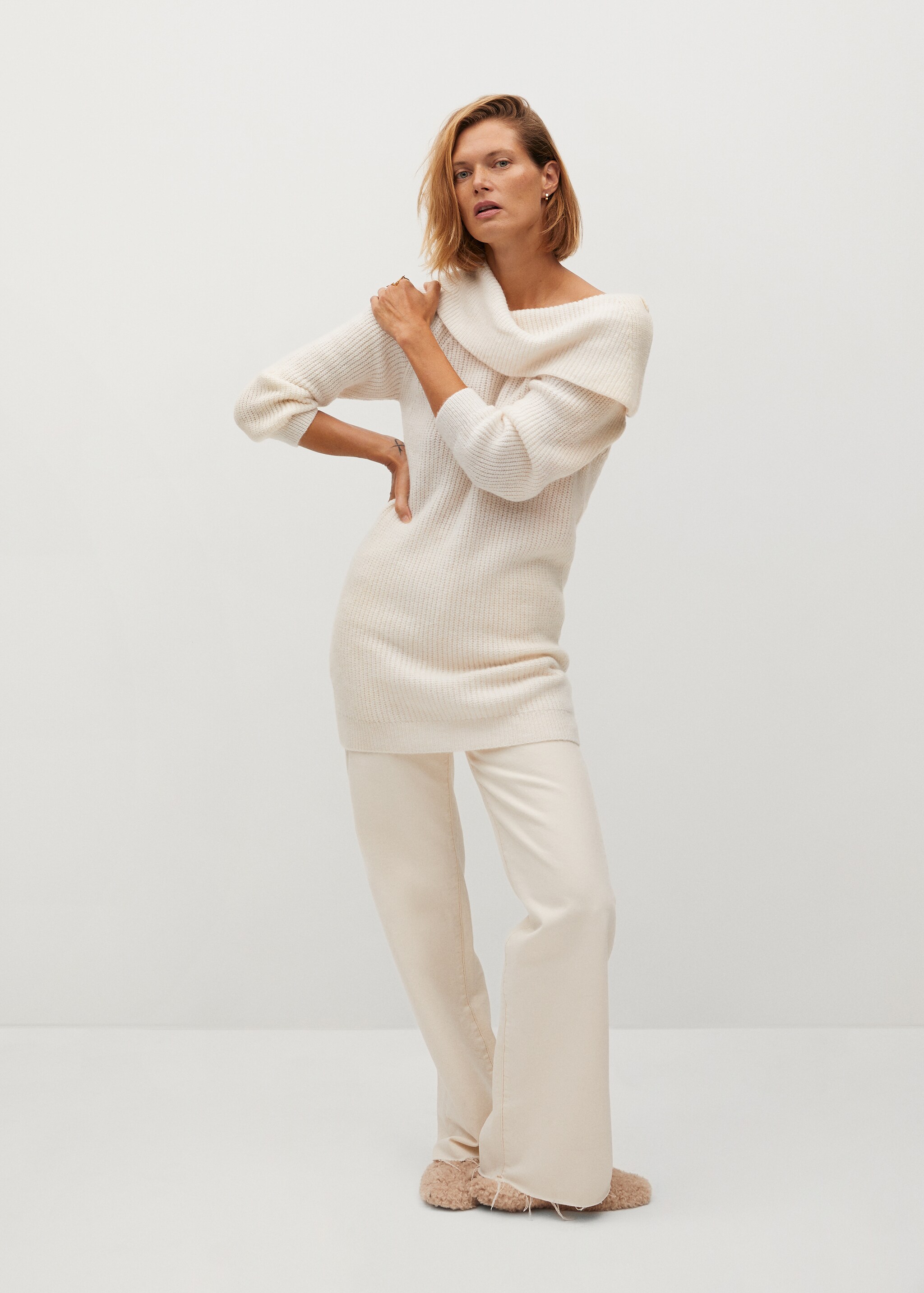 Boat-neck knitted dress - General plane