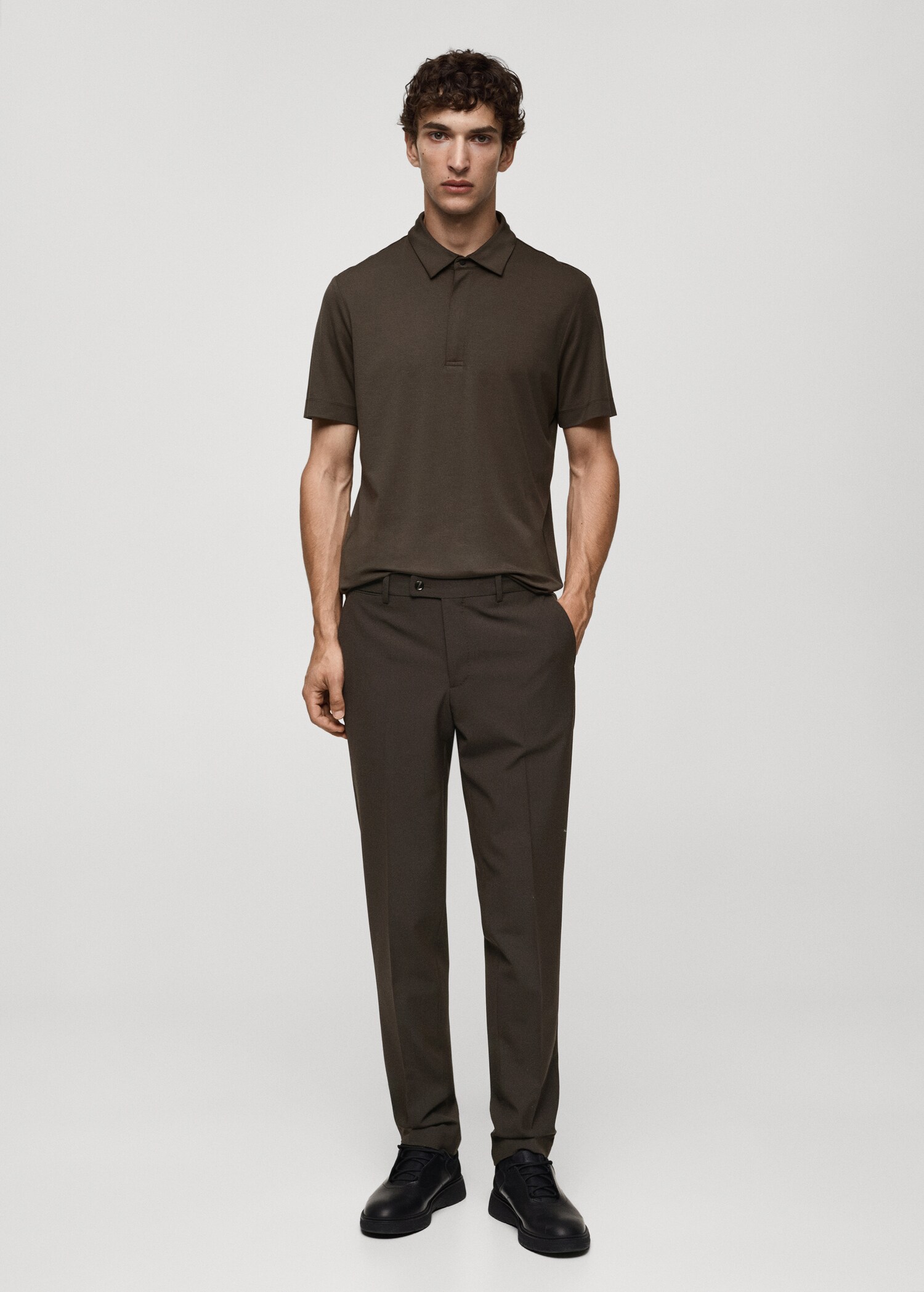 Crease-resistant wool suit trousers - General plane