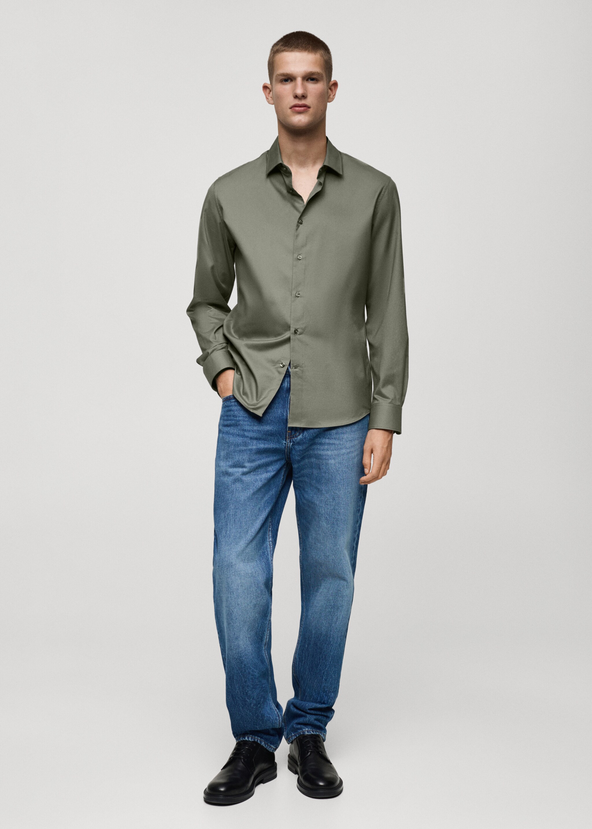Regular-fit 100% cotton shirt - General plane, Green. Ref: 77035976-00.
