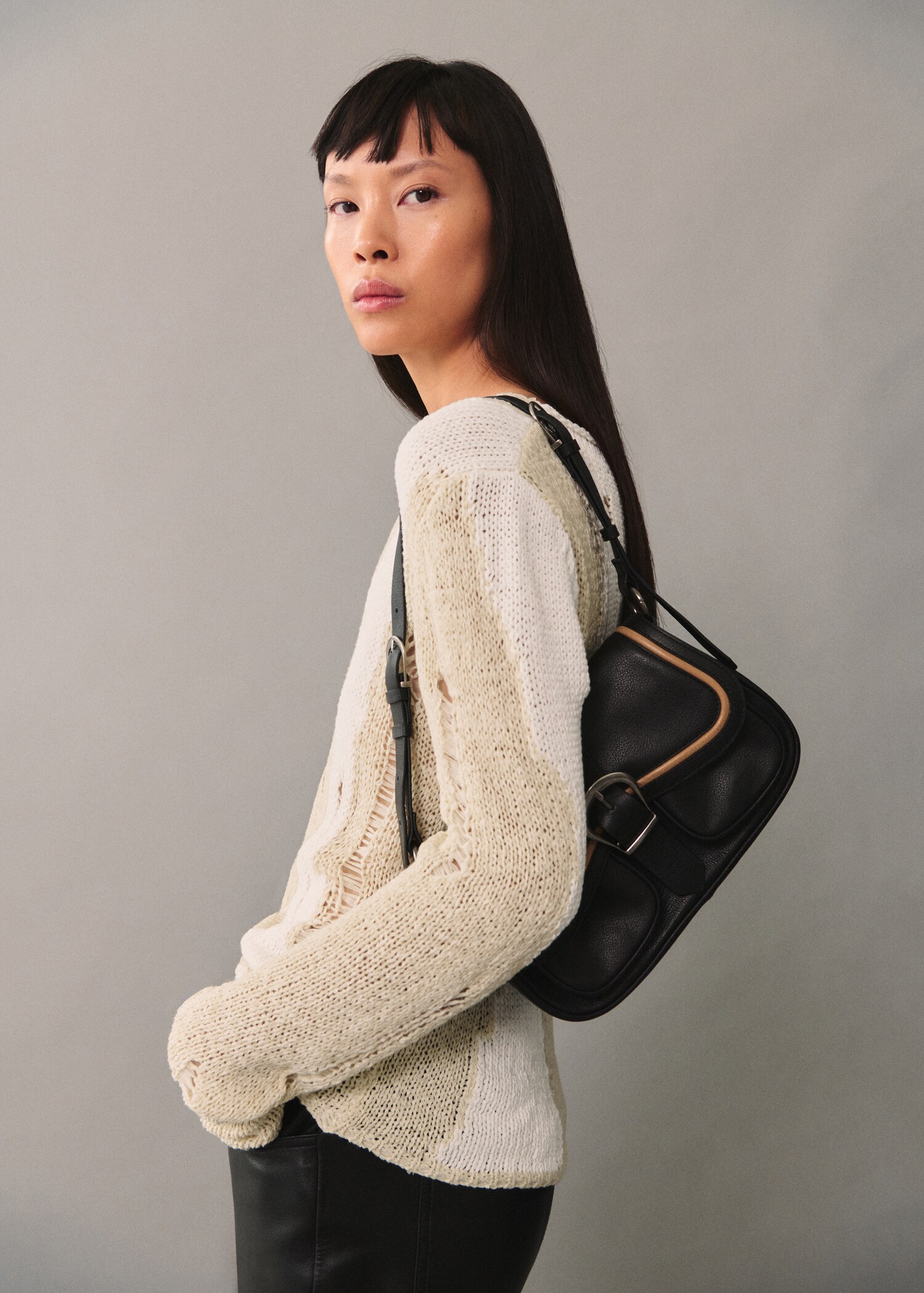 Buckle leather bag - General plane