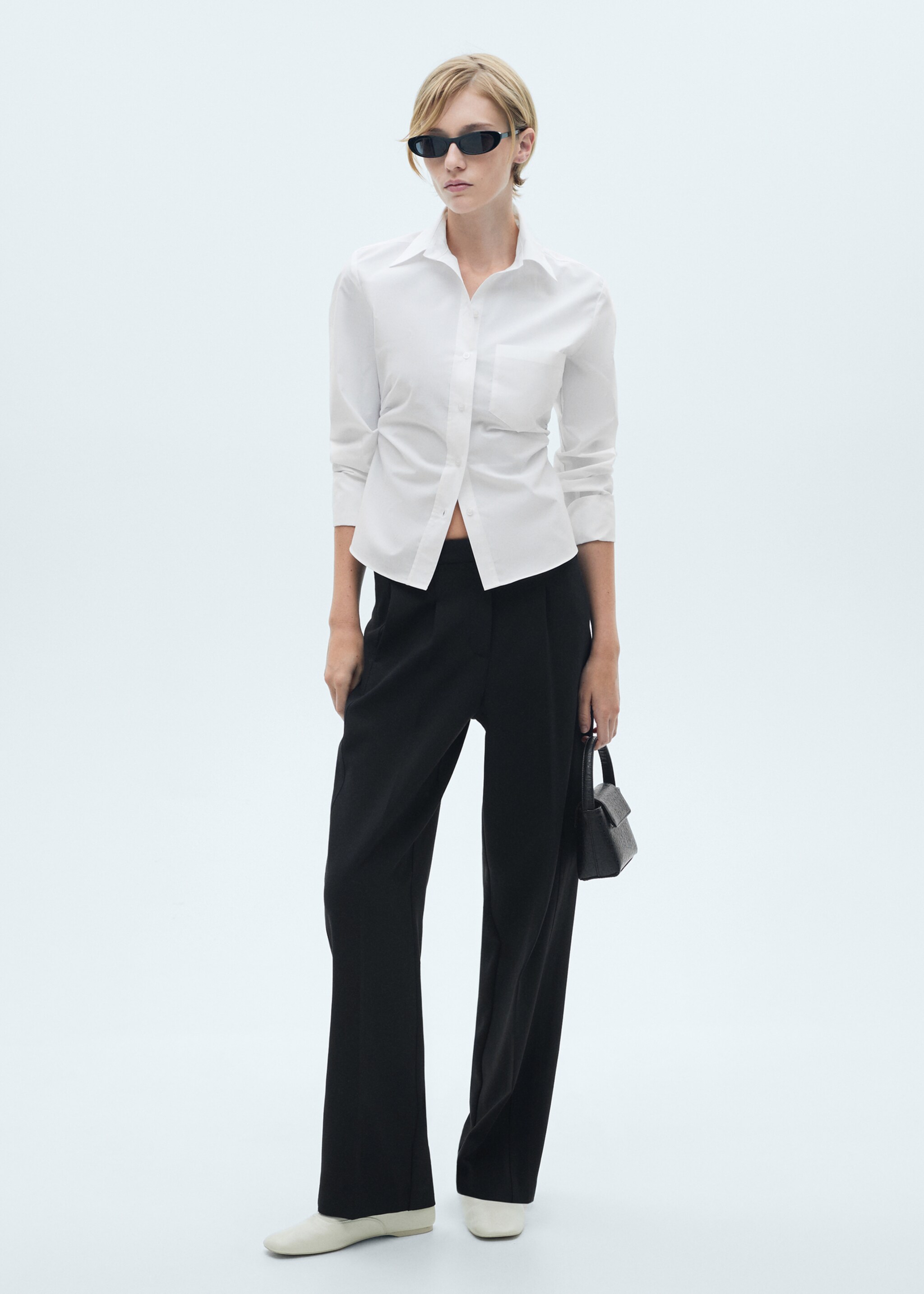 Straight-fit pleated trousers - General plane, Black. Ref: 77036724-00.