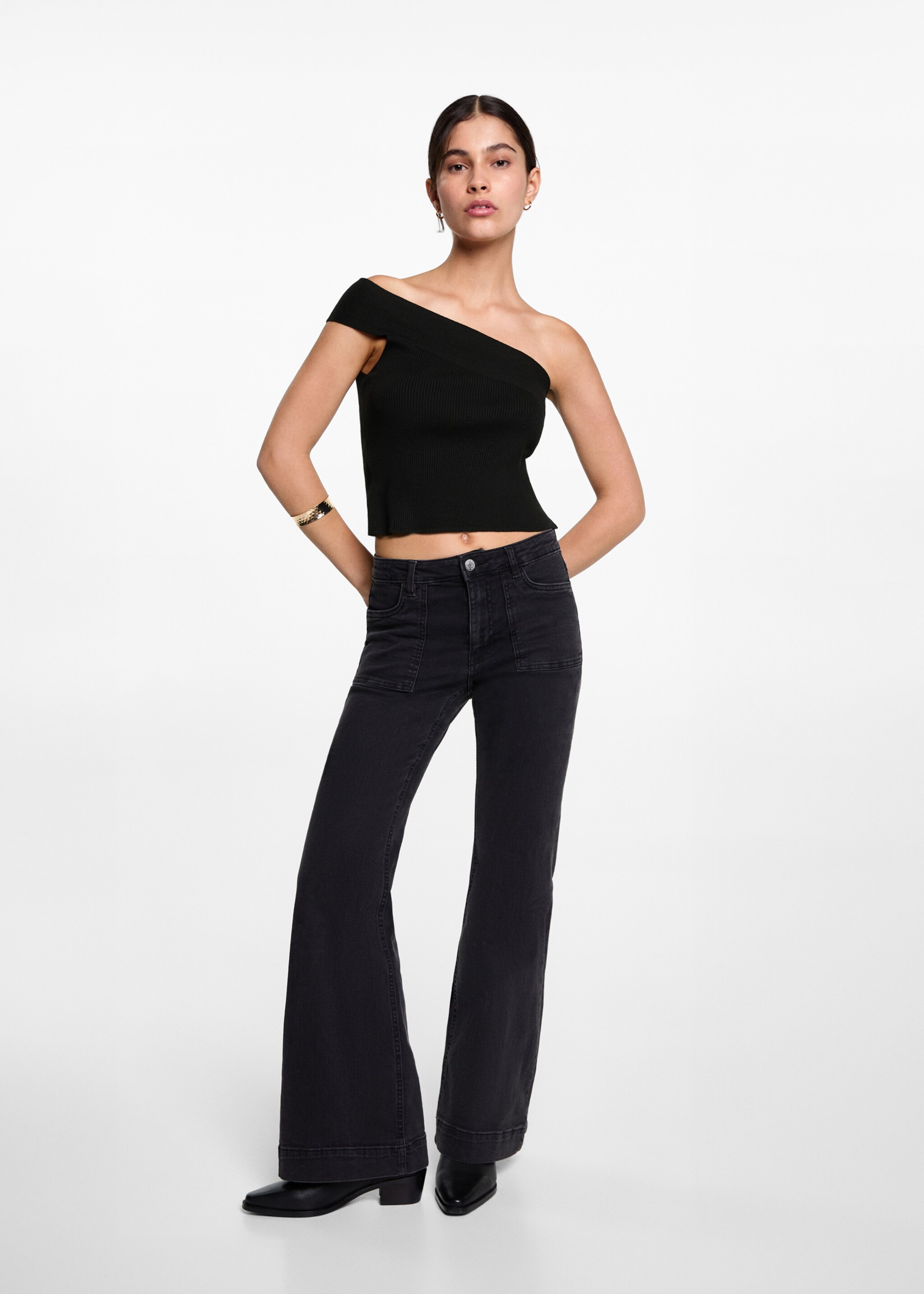 Plain asymmetrical top - General plane, Black. Ref: 77036765-00.