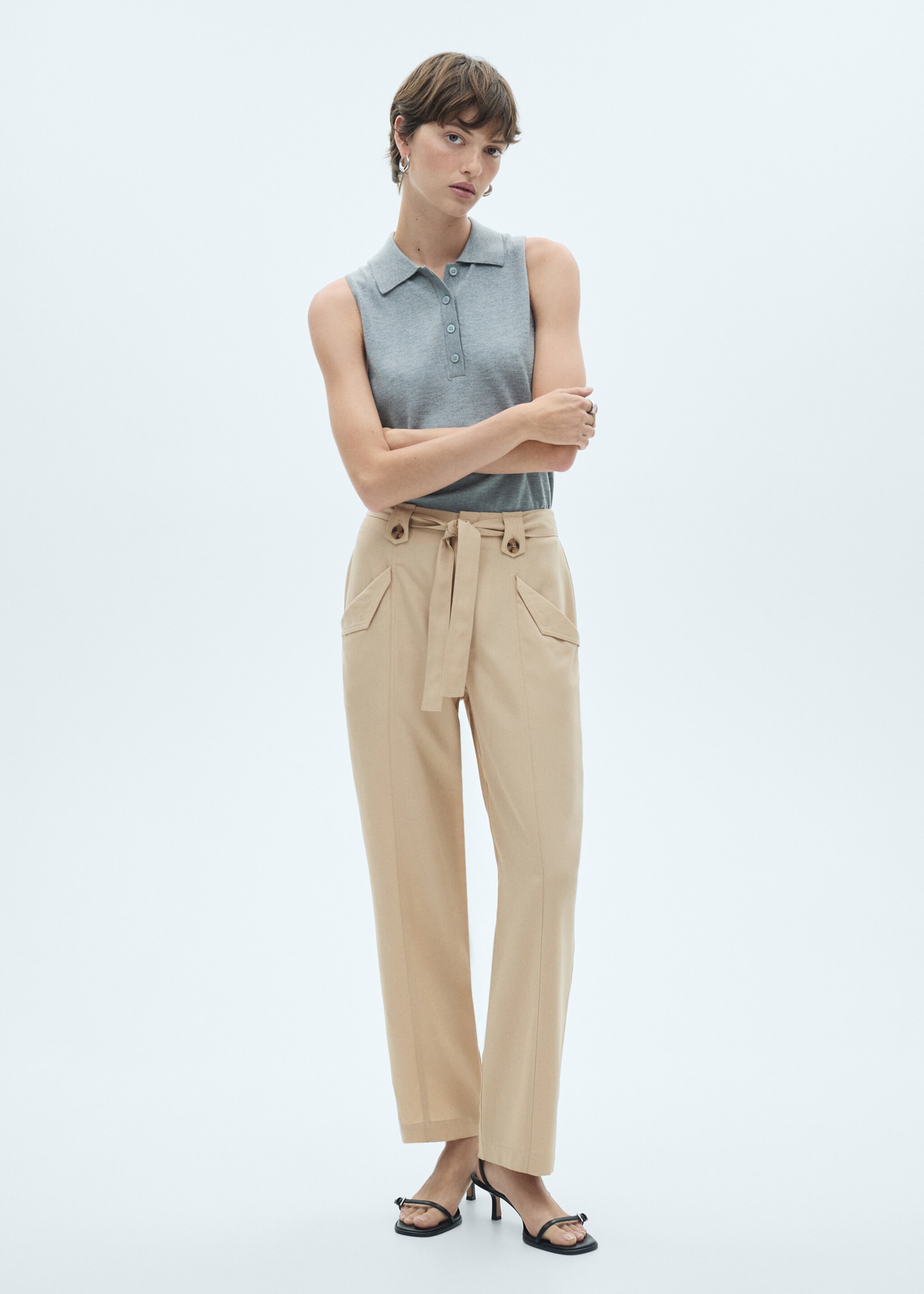 Pantaloni passanti bottone fiocco - Piano generale