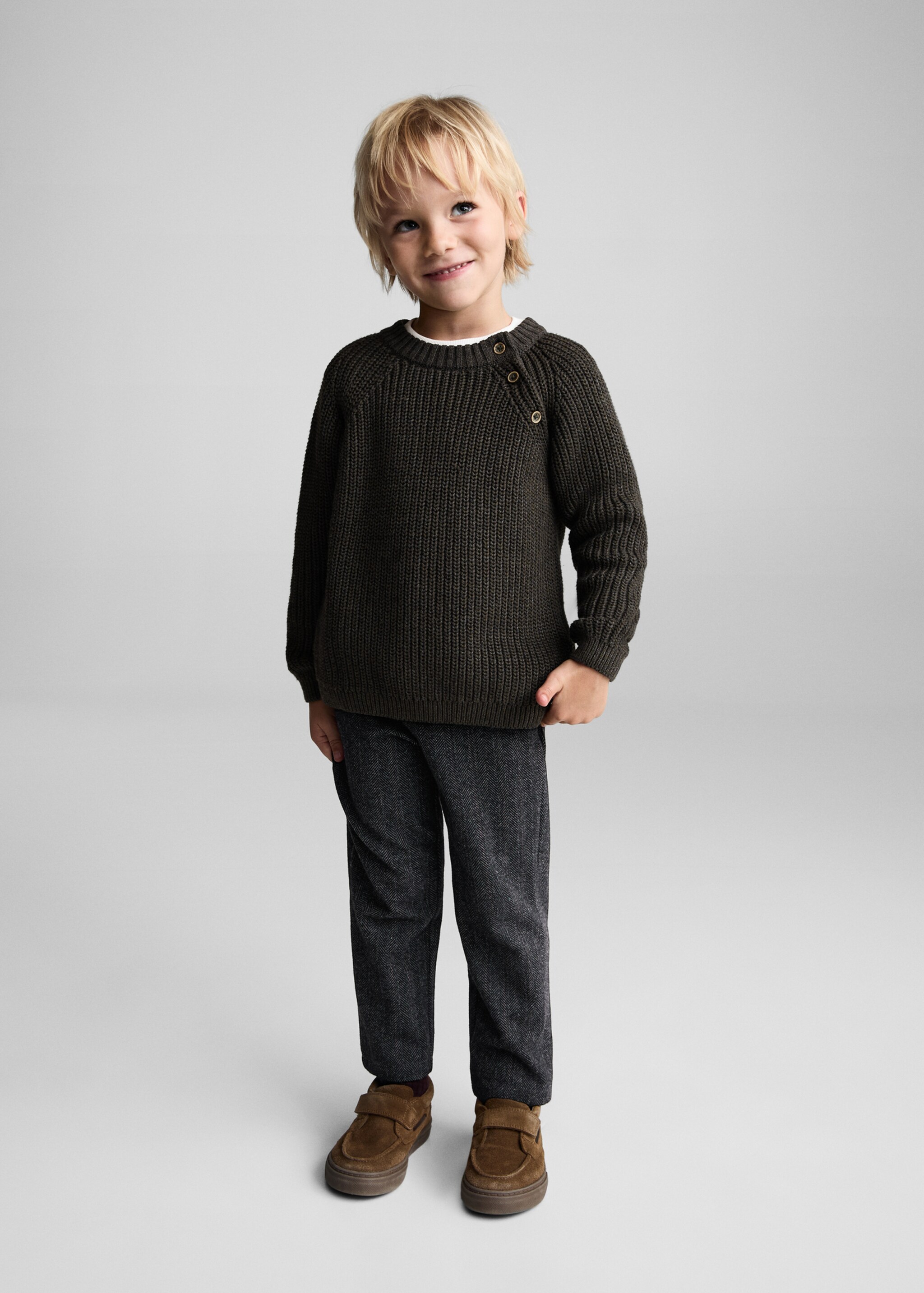 Pull-over maille détail boutons - Plan général, Kaki. Ref: 77037928-00.