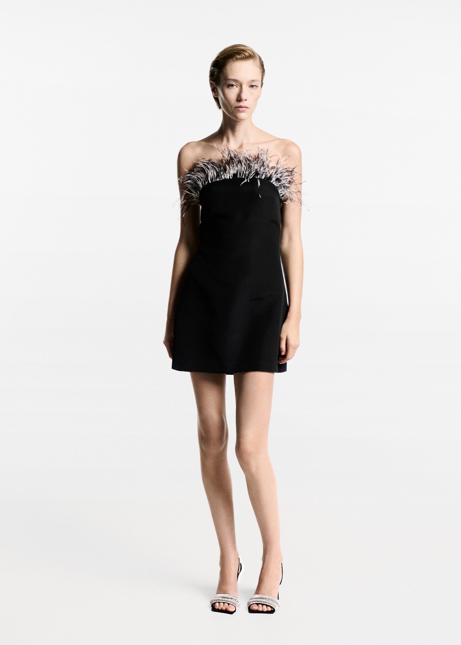 Strapless jurk met verendetail - Overzichtstekening