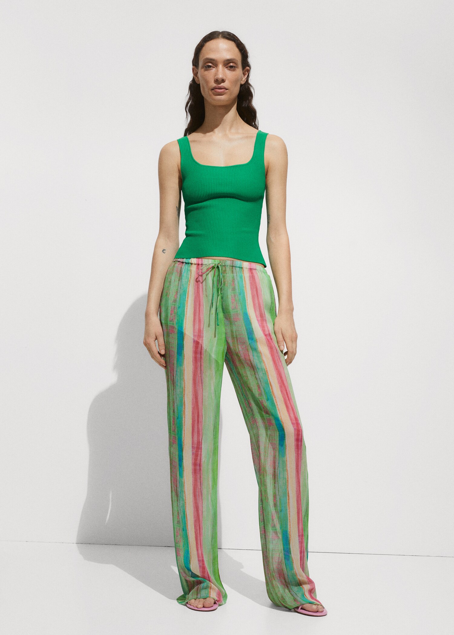 Ribbed knit top - General plane