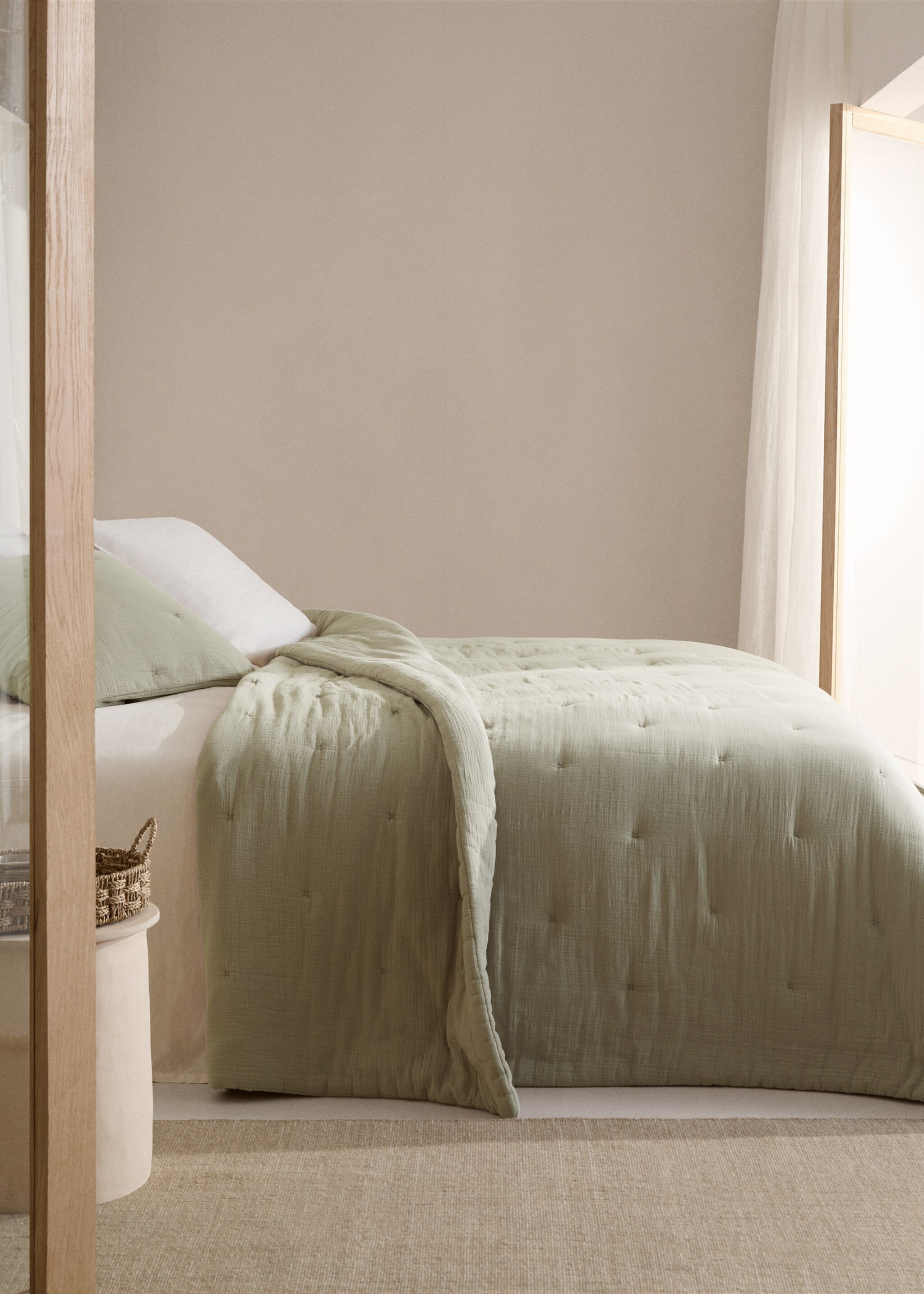 100% cotton textured quilt - General plane, Medium Brown. Ref: 77040581-00.