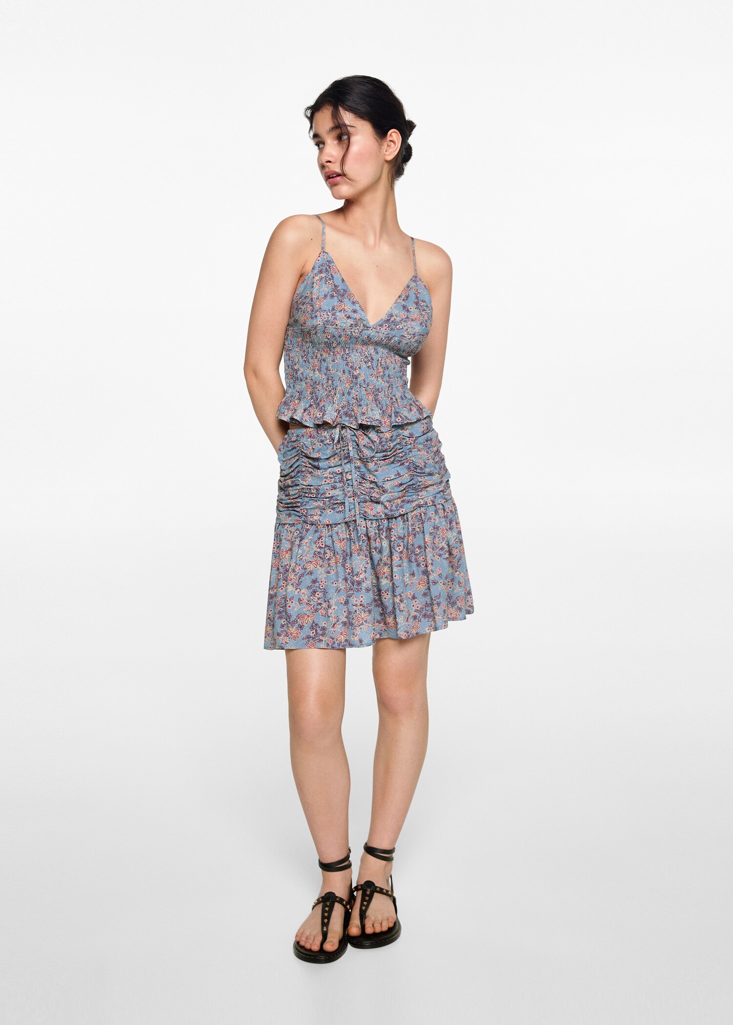 Falda estampado floral - Plano general
