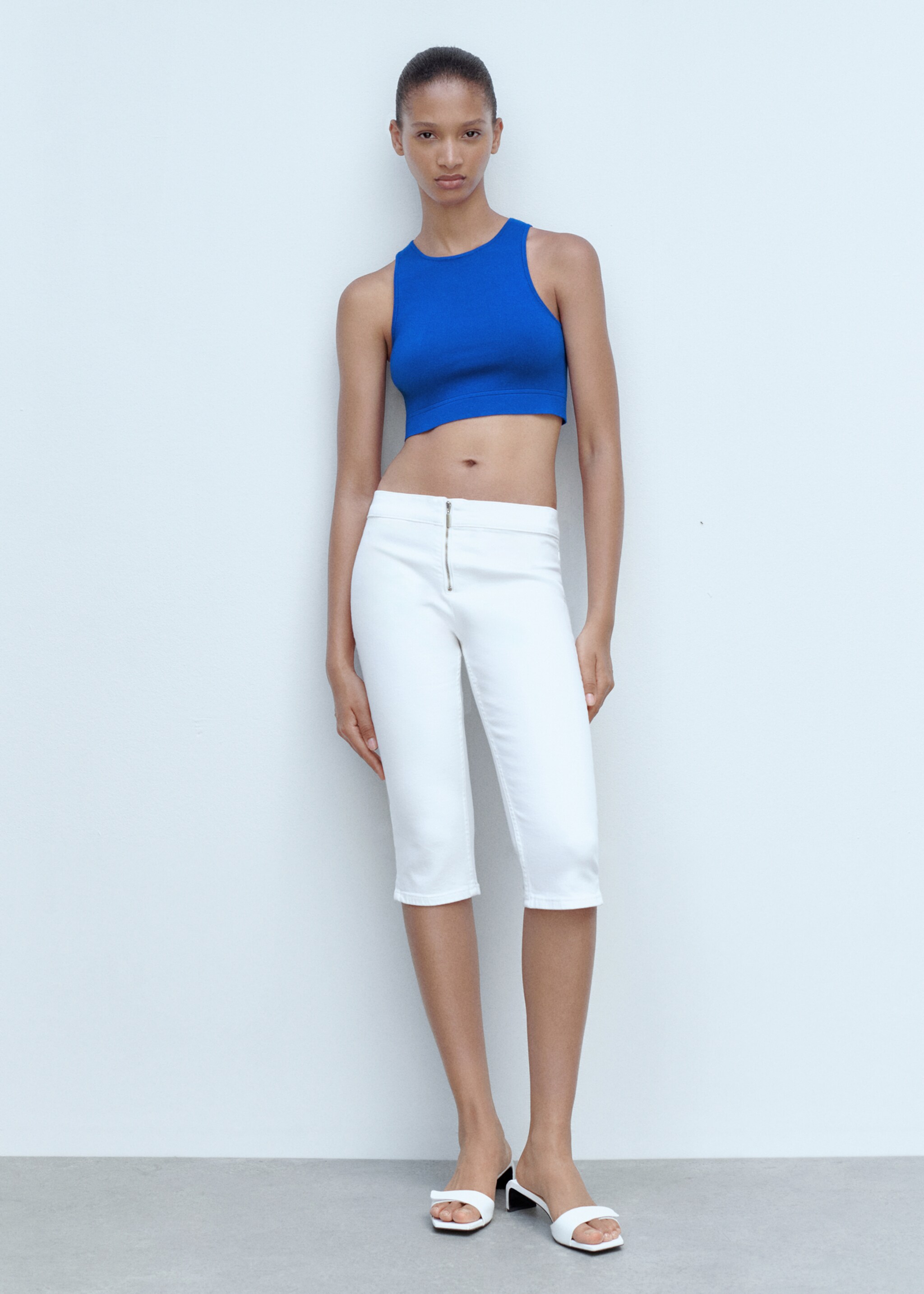 Knitted cropped top - General plane