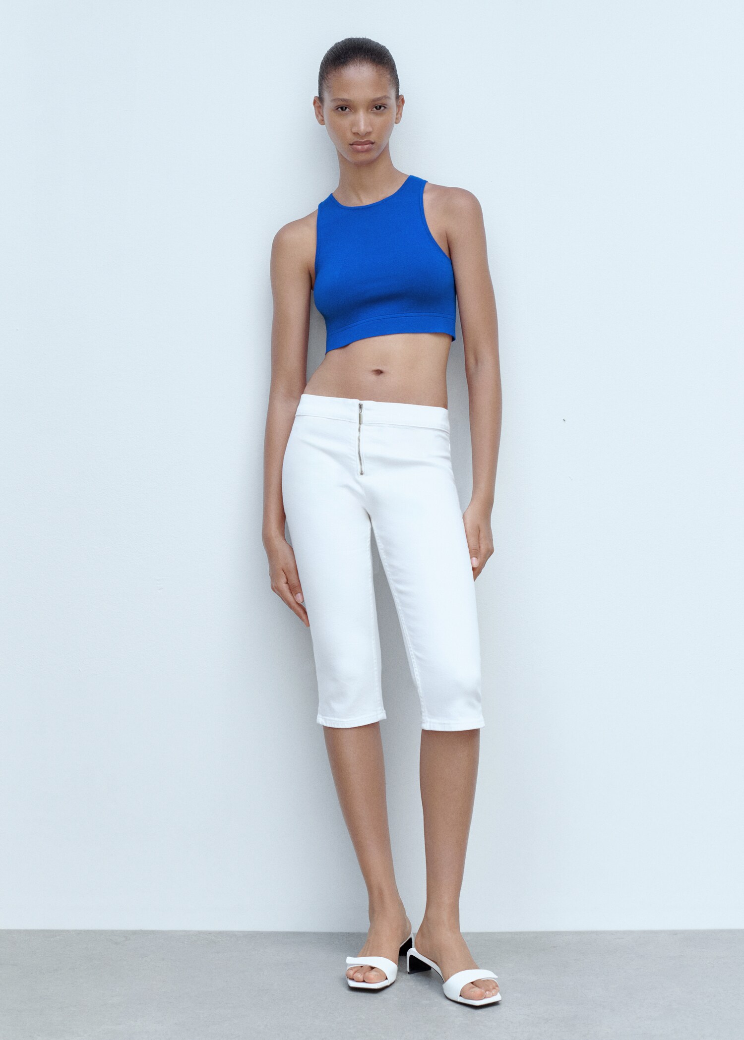 Knitted cropped top - General plane